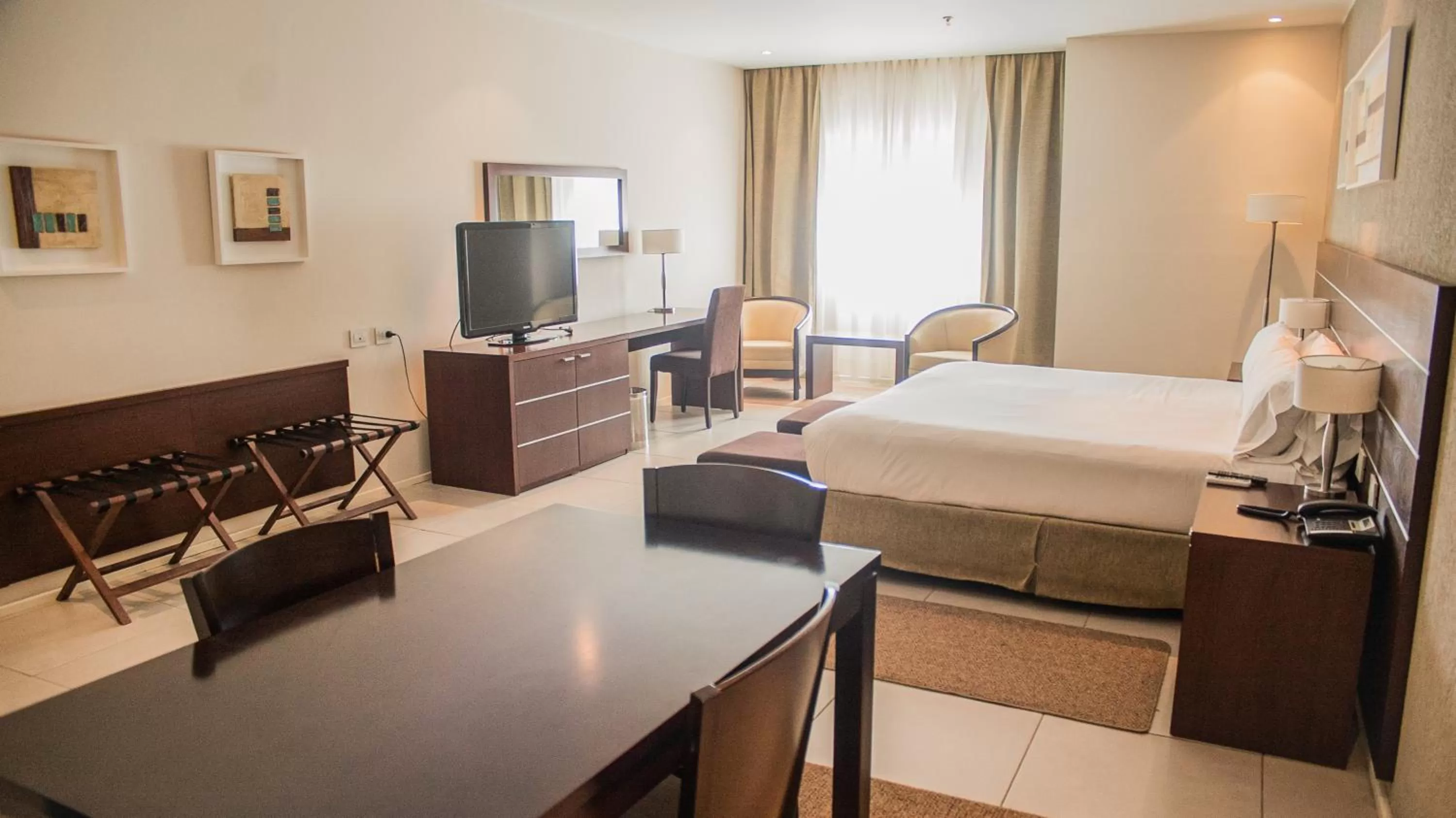 Photo of the whole room, Bed in Orfeo Suites Cordoba