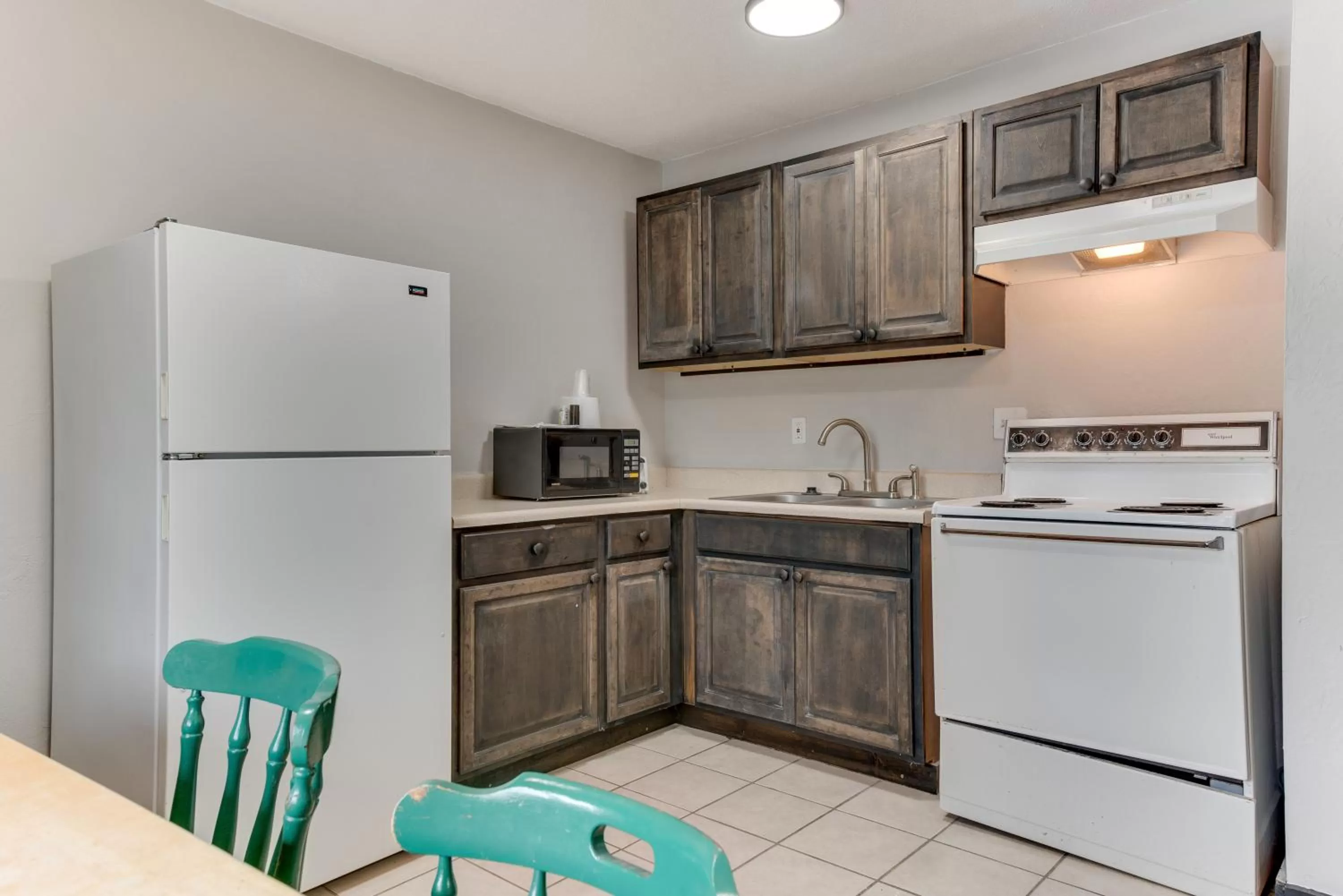 Kitchen or kitchenette, Kitchen/Kitchenette in Dolores Mountain Inn