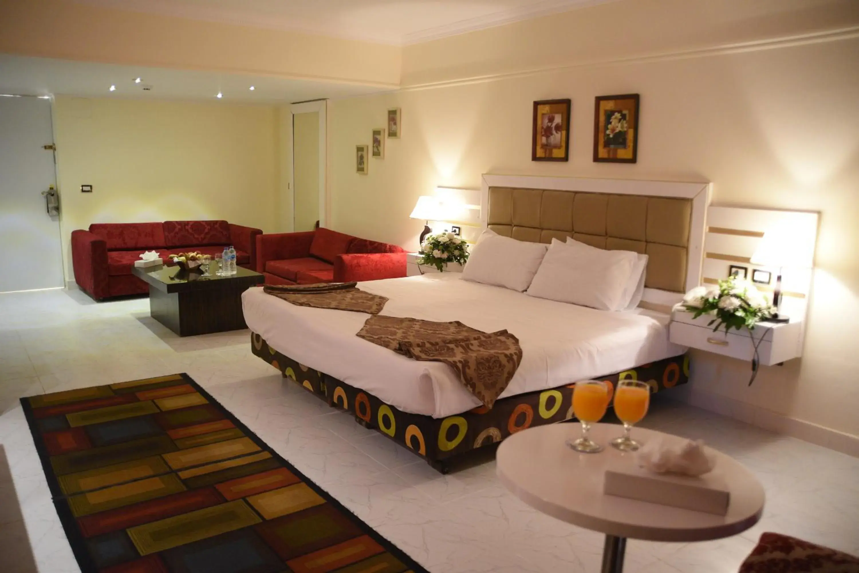 Bed in Kanzy Hotel Cairo