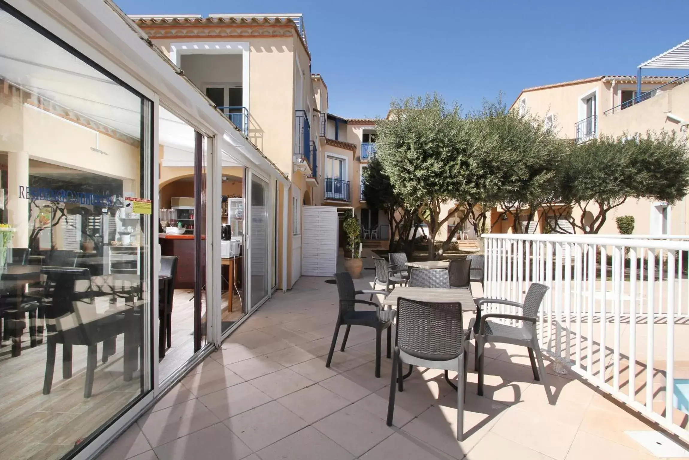 Balcony/Terrace in Hôtel Le Leukos