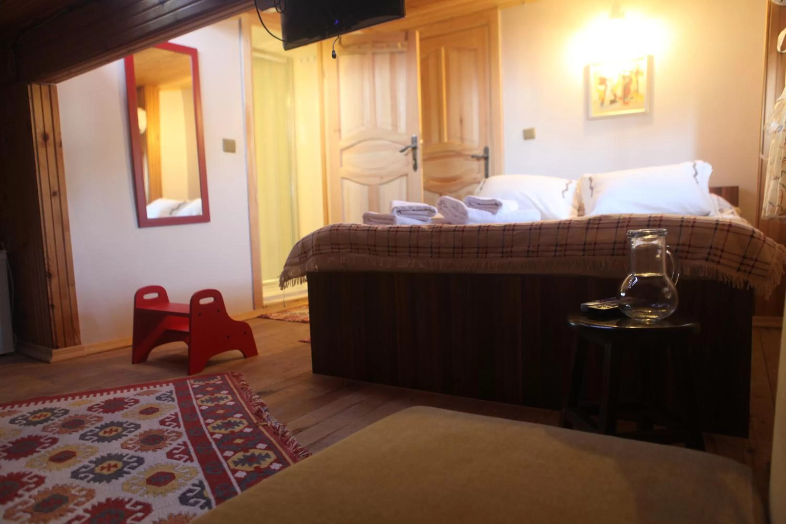 Photo of the whole room, Bed in Tom Square Boutique Hotel