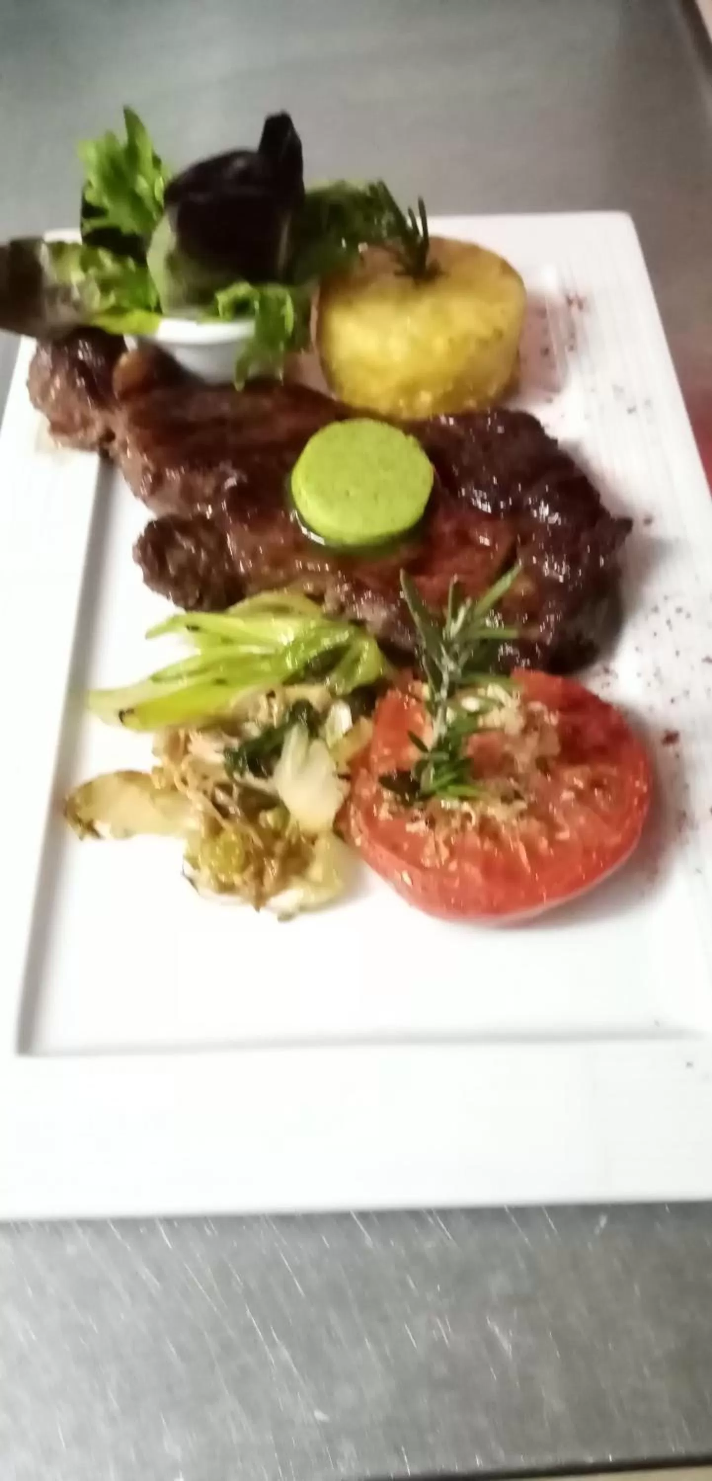 Restaurant/places to eat in Le Grand Jardin