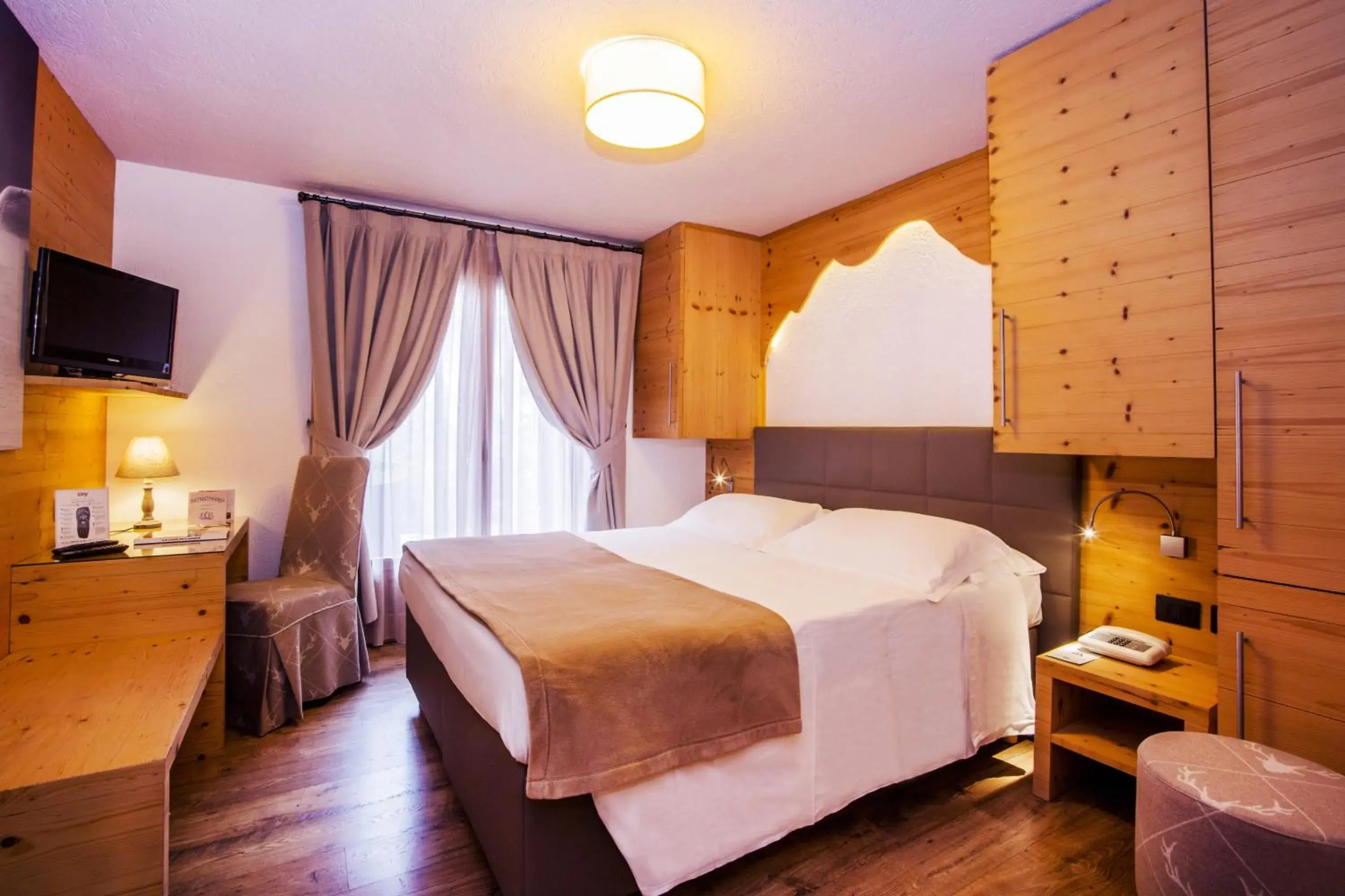 Bedroom, Bed in Hotel Pilier D'Angle & Wellness