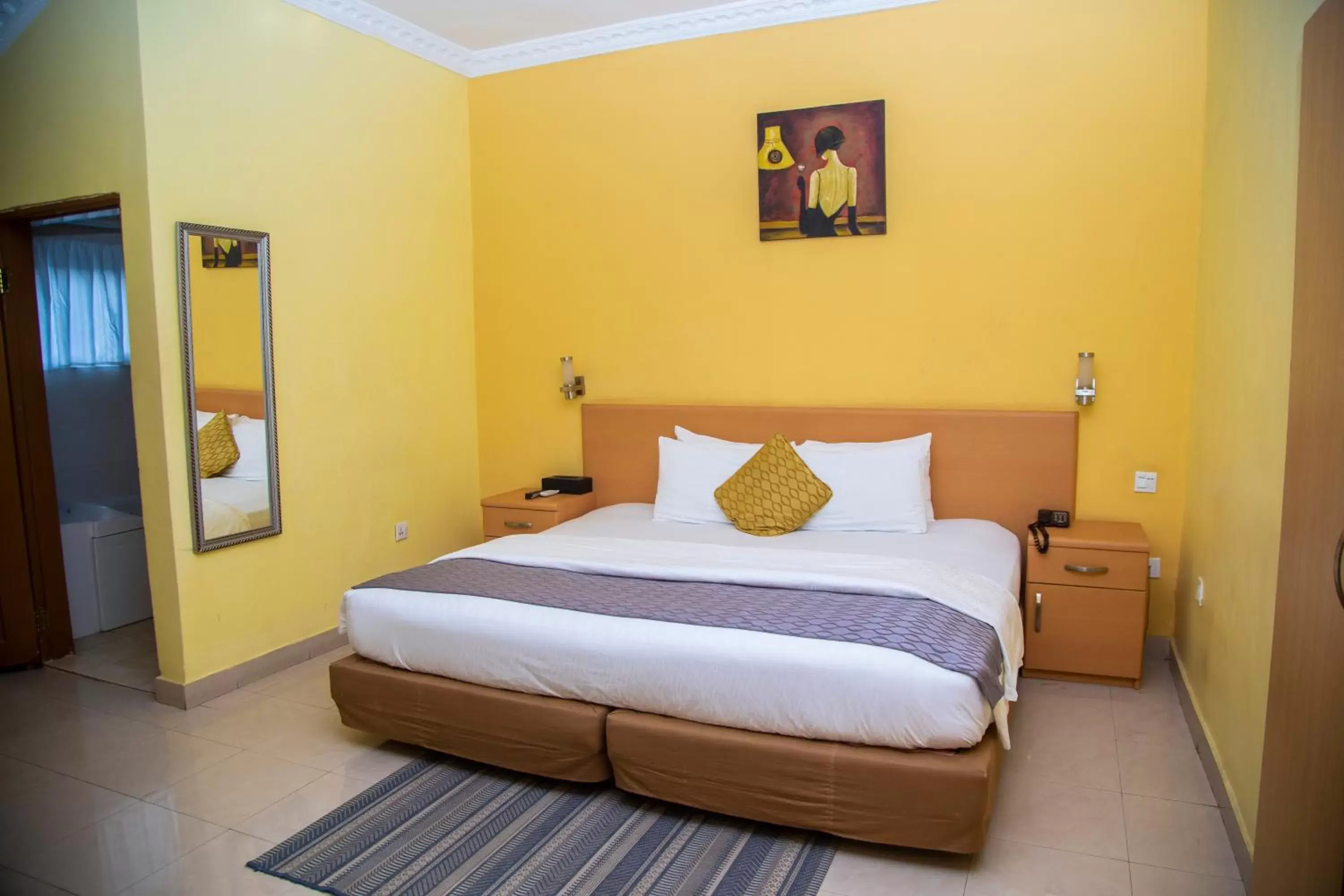 Bedroom, Bed in Airside Hotel