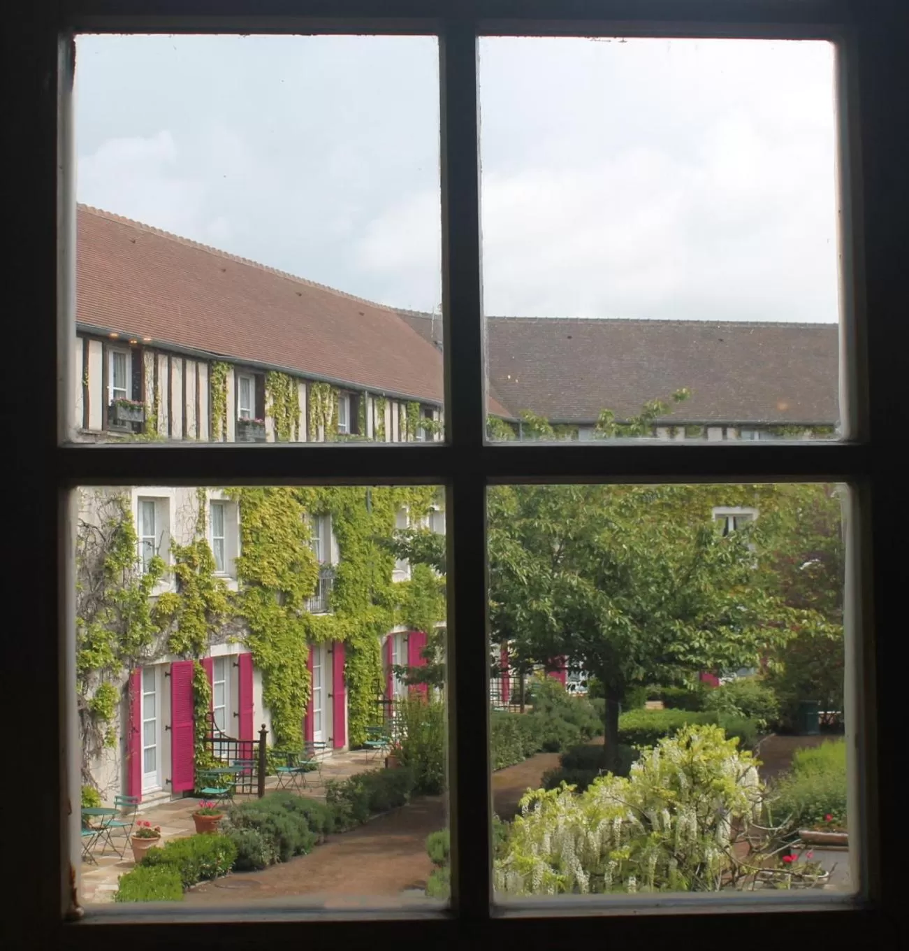 Garden in Le Manoir de Gressy