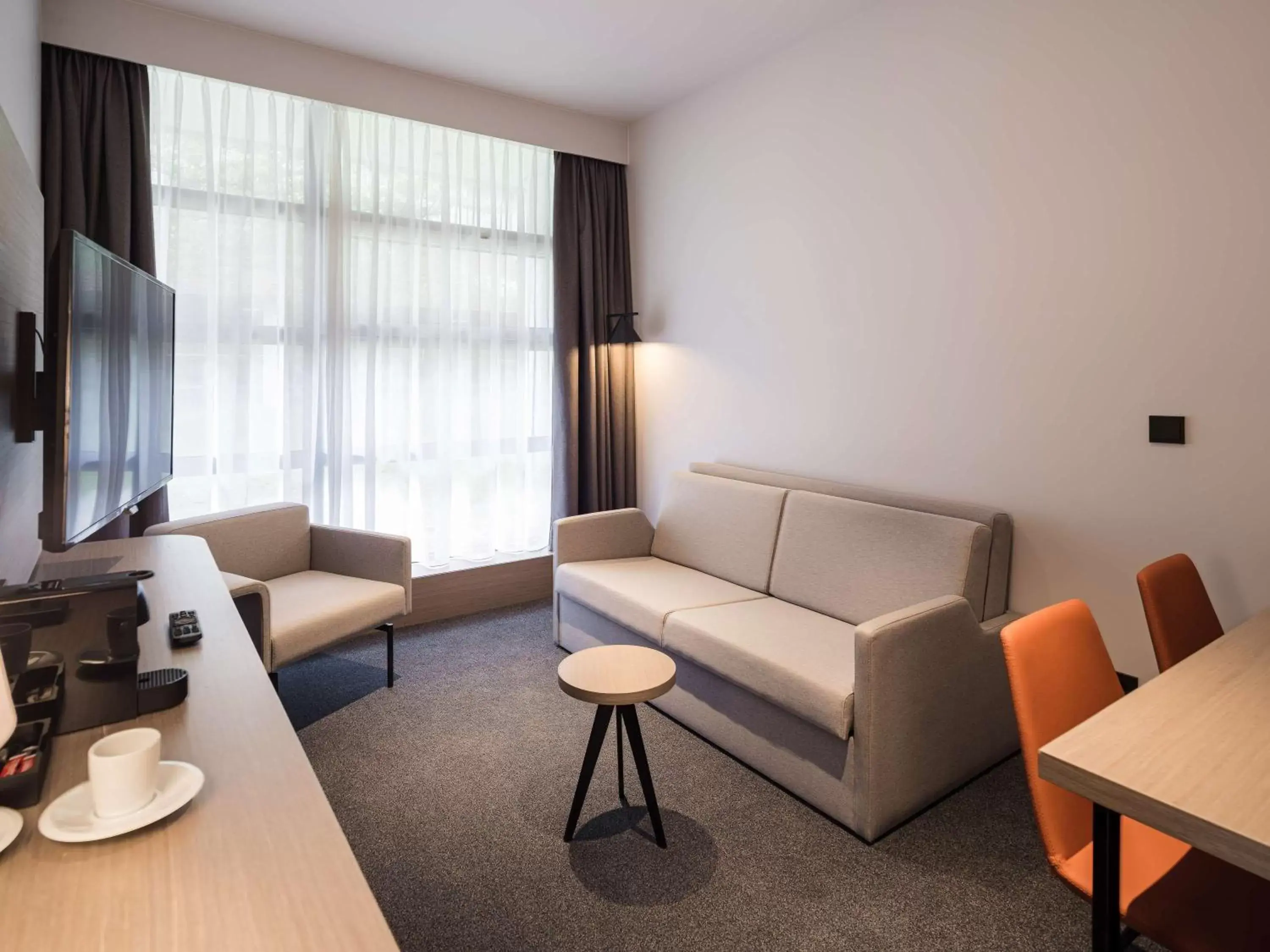 Photo of the whole room, Seating Area in Executive Residency by Best Western Amsterdam Airport