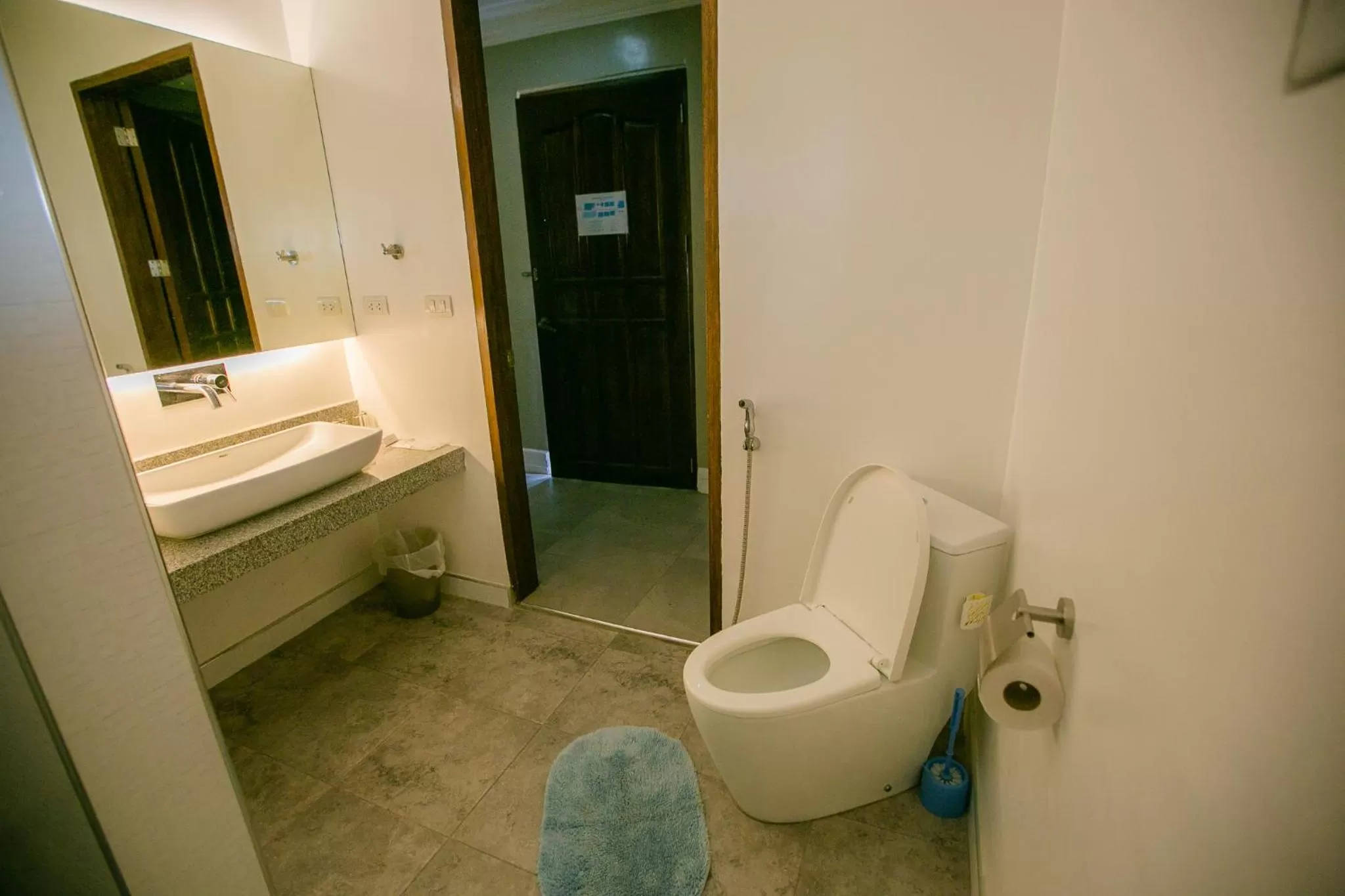 Bathroom in Kav&#x27;s Beach Resort