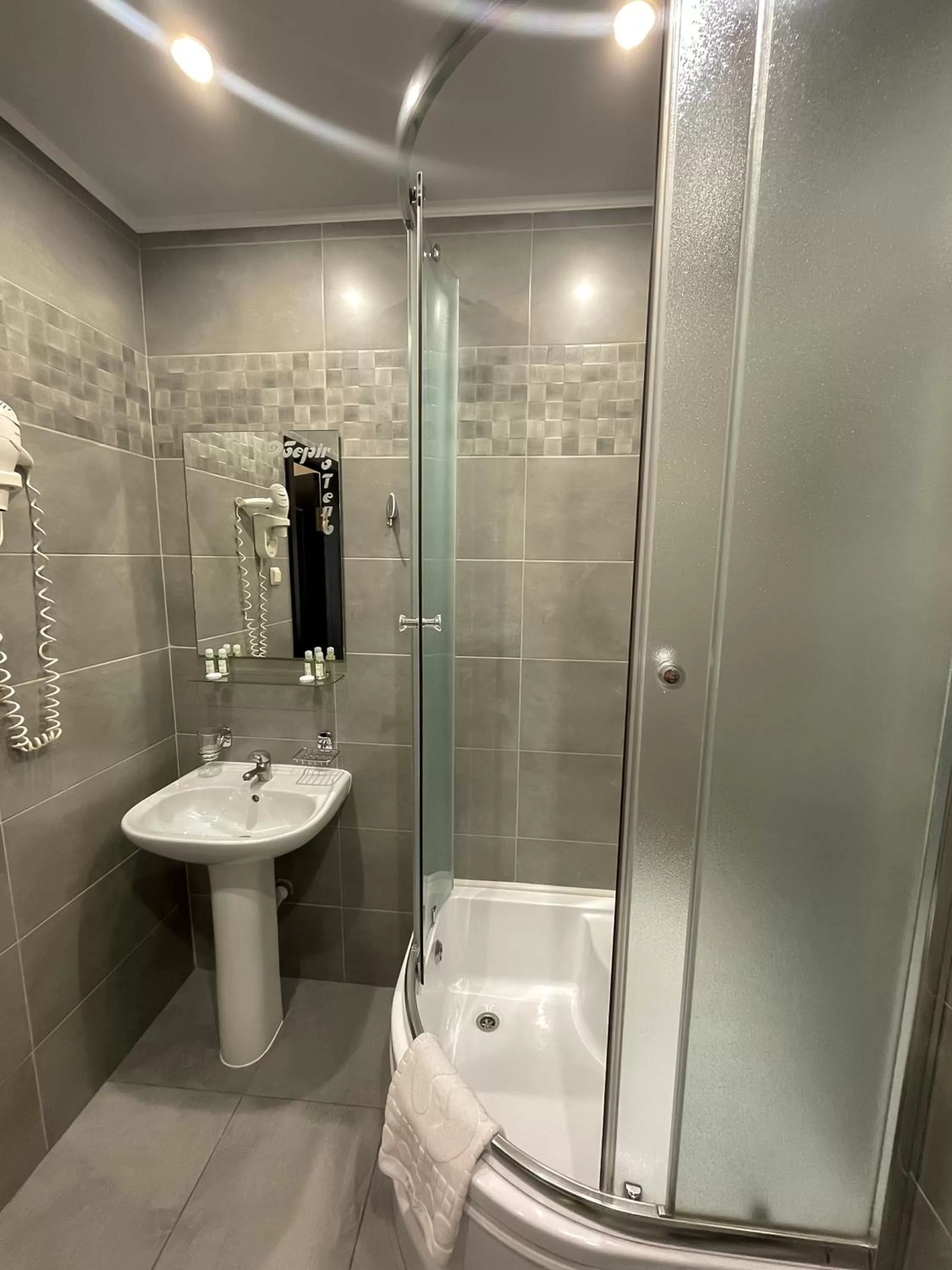 Bathroom in Oberig Hotel