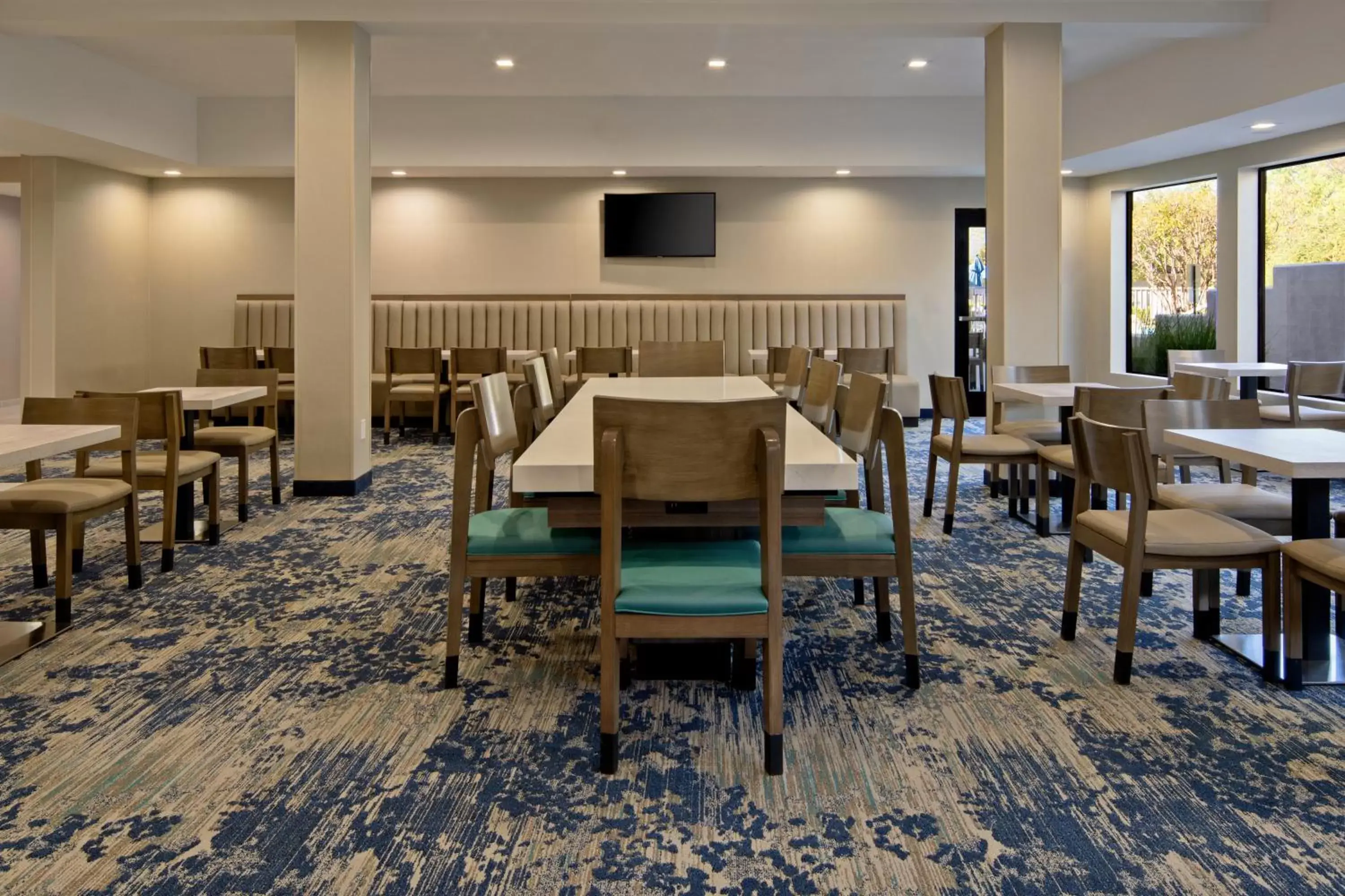 Breakfast, Restaurant/Places to Eat in Best Western Valencia/Six Flags Inn & Suites