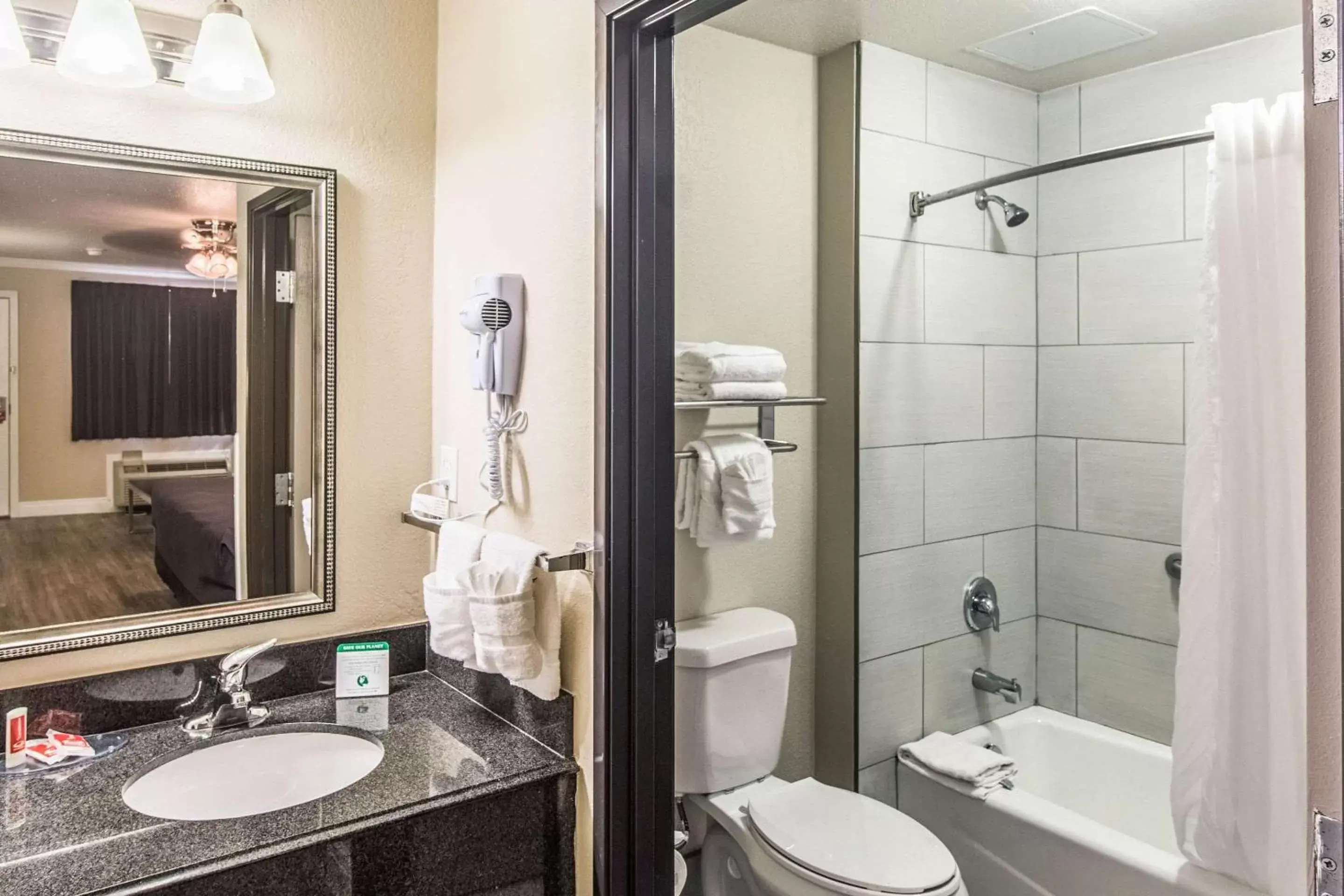 Photo of the whole room, Bathroom in Econo Lodge Inn & Suites Corpus Christi