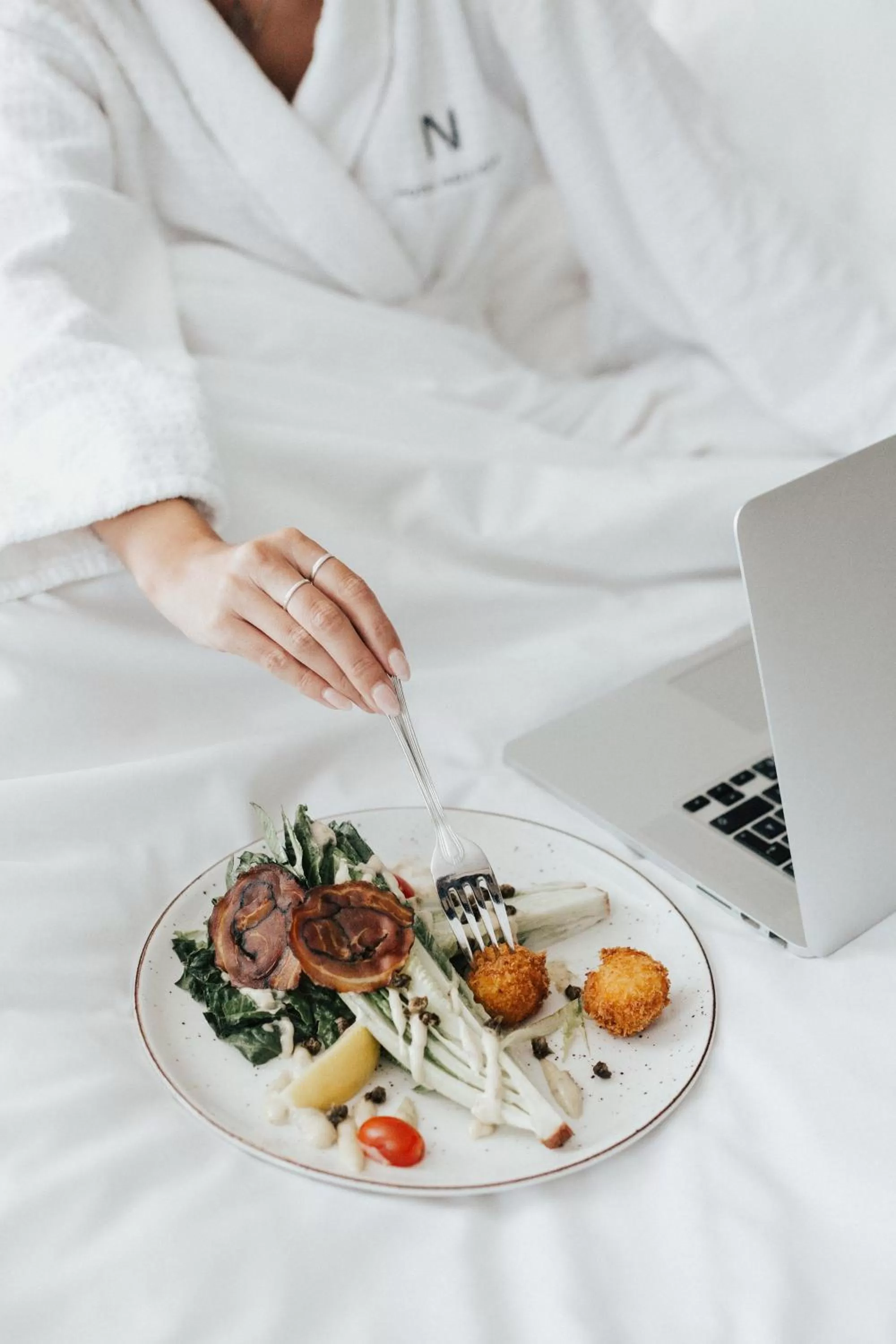 Food in Hotel Nelligan