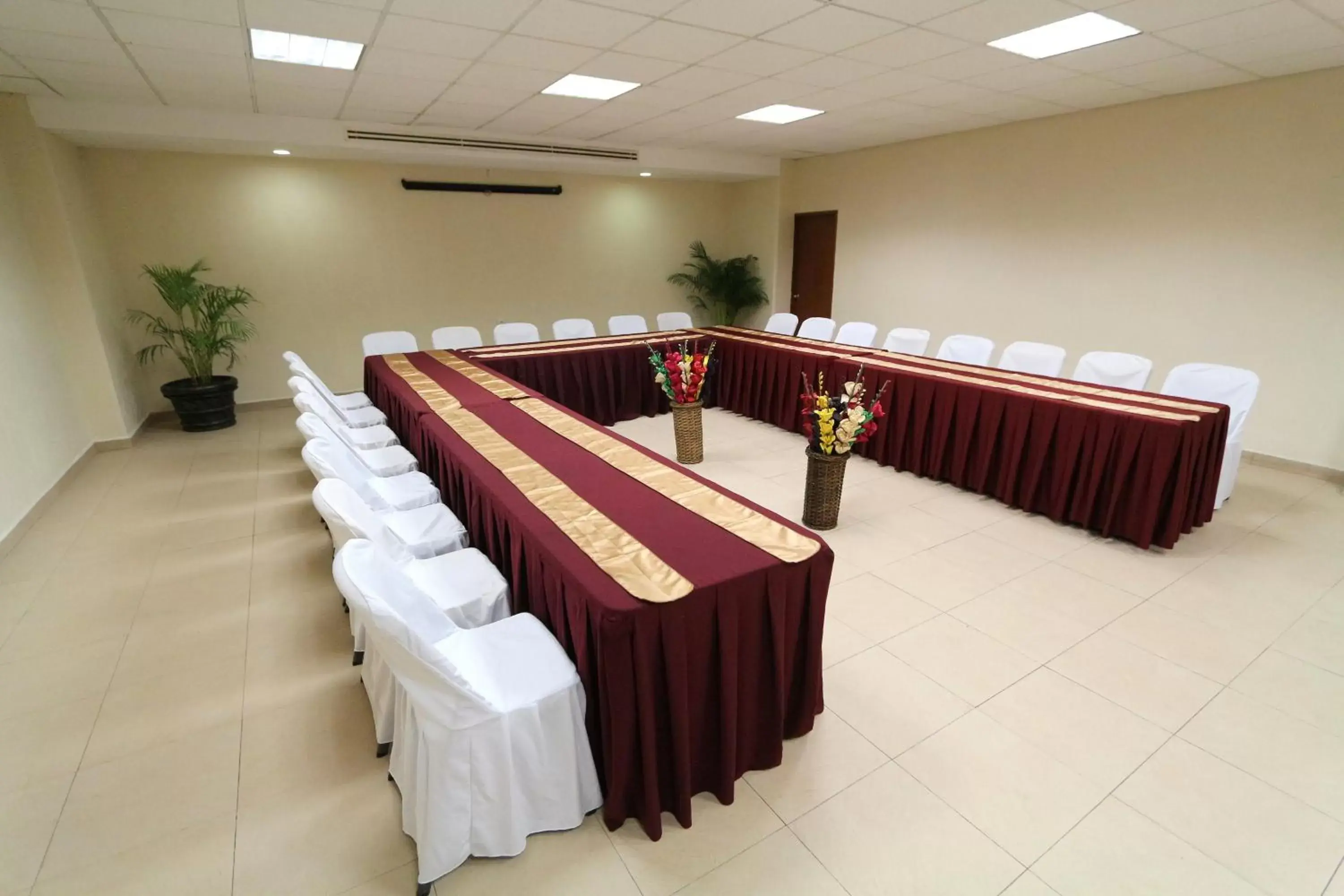 Banquet/Function facilities in Amarea Hotel Acapulco