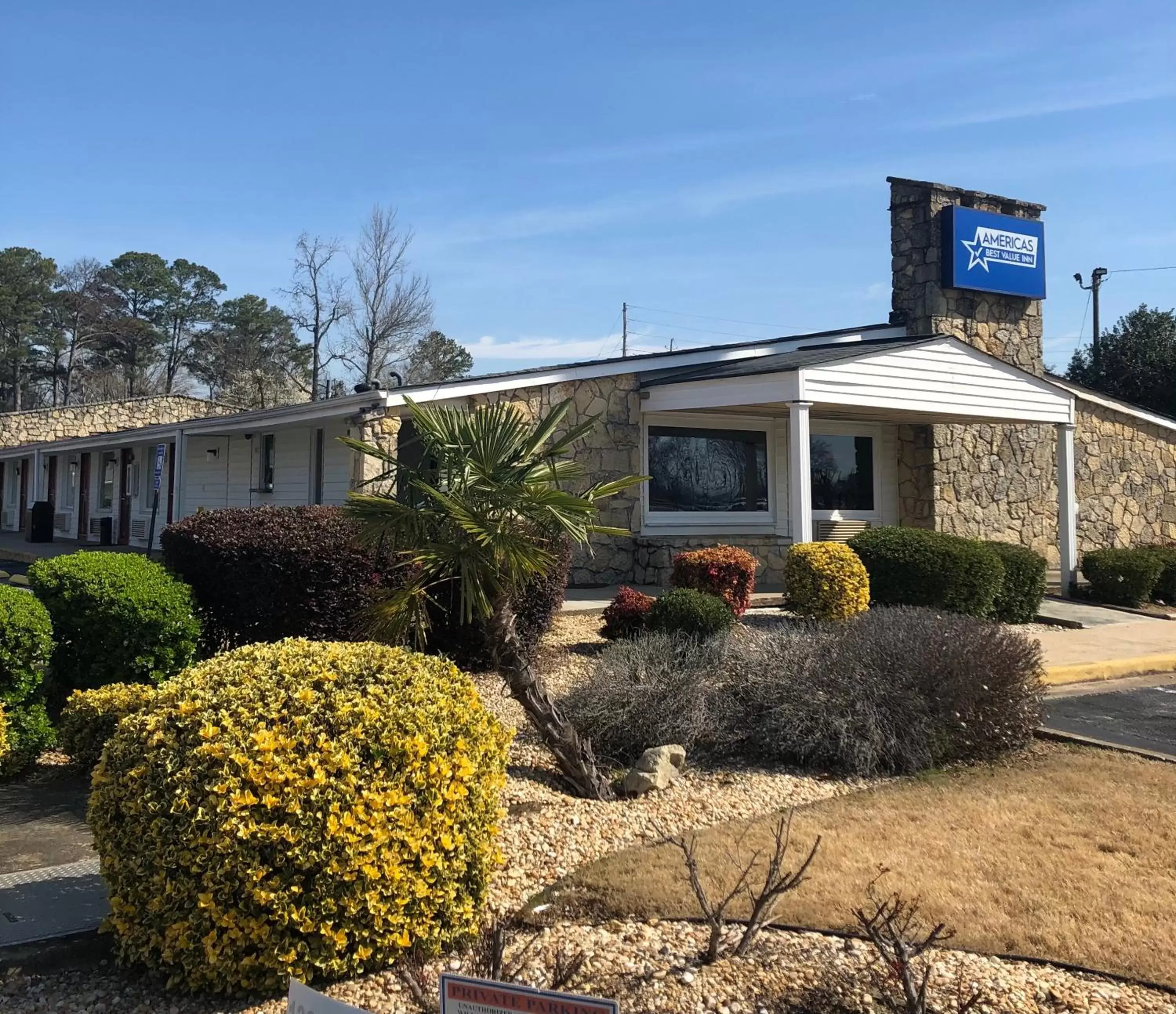 Property Building in America's Best Value Inn Conyers
