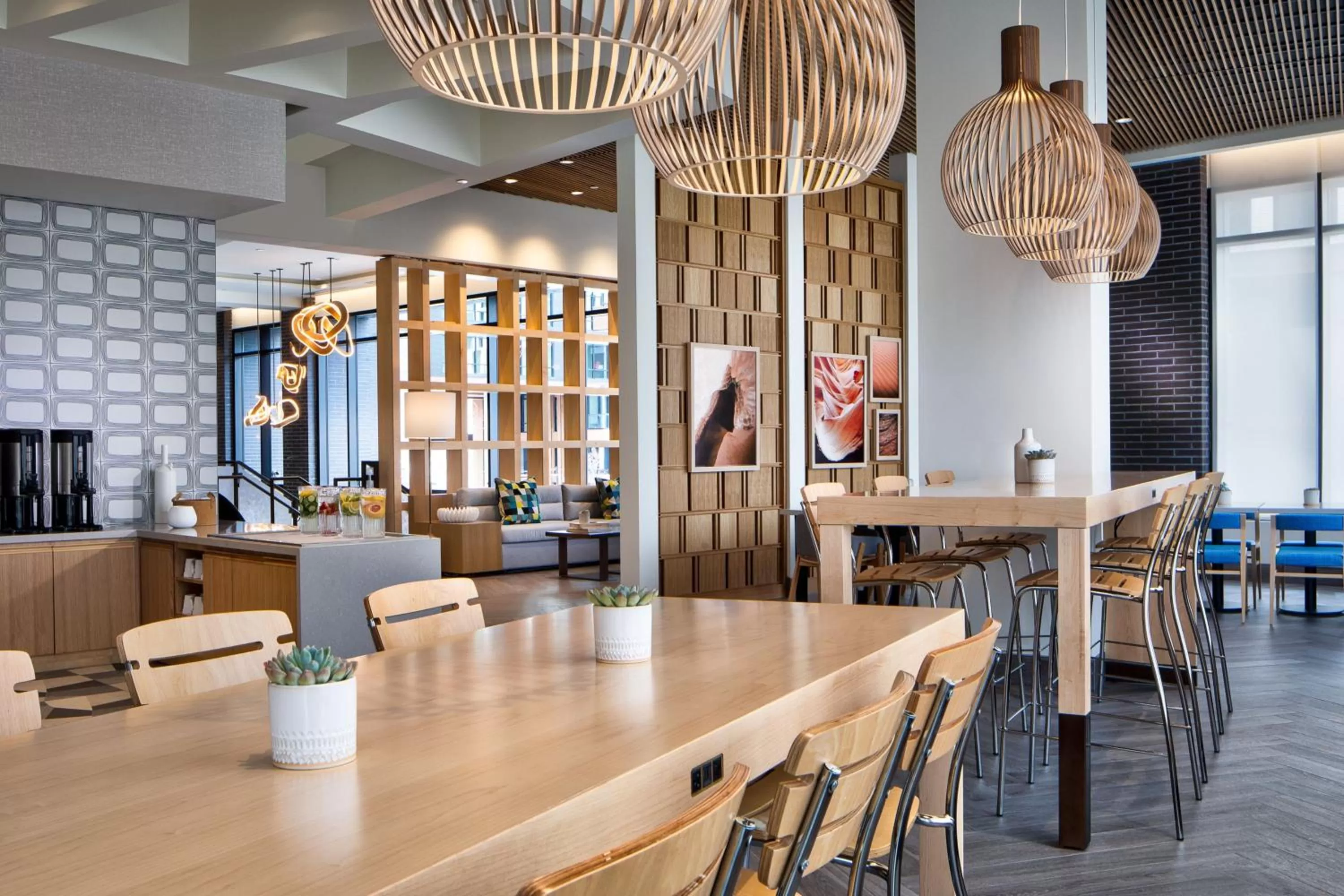 Restaurant/places to eat in Element Salt Lake City Downtown