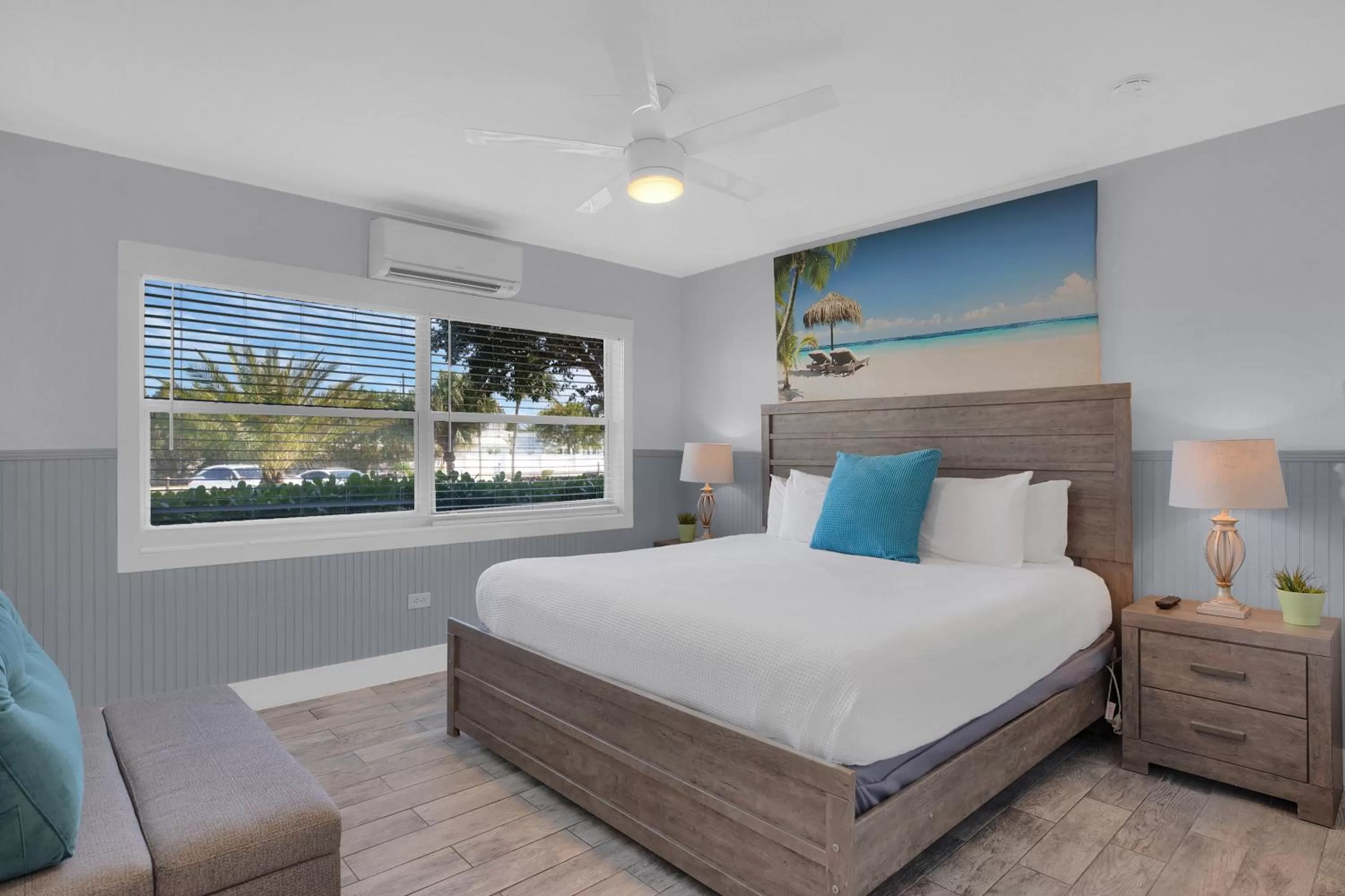Bedroom, Bed in Seascape Resort & Marina