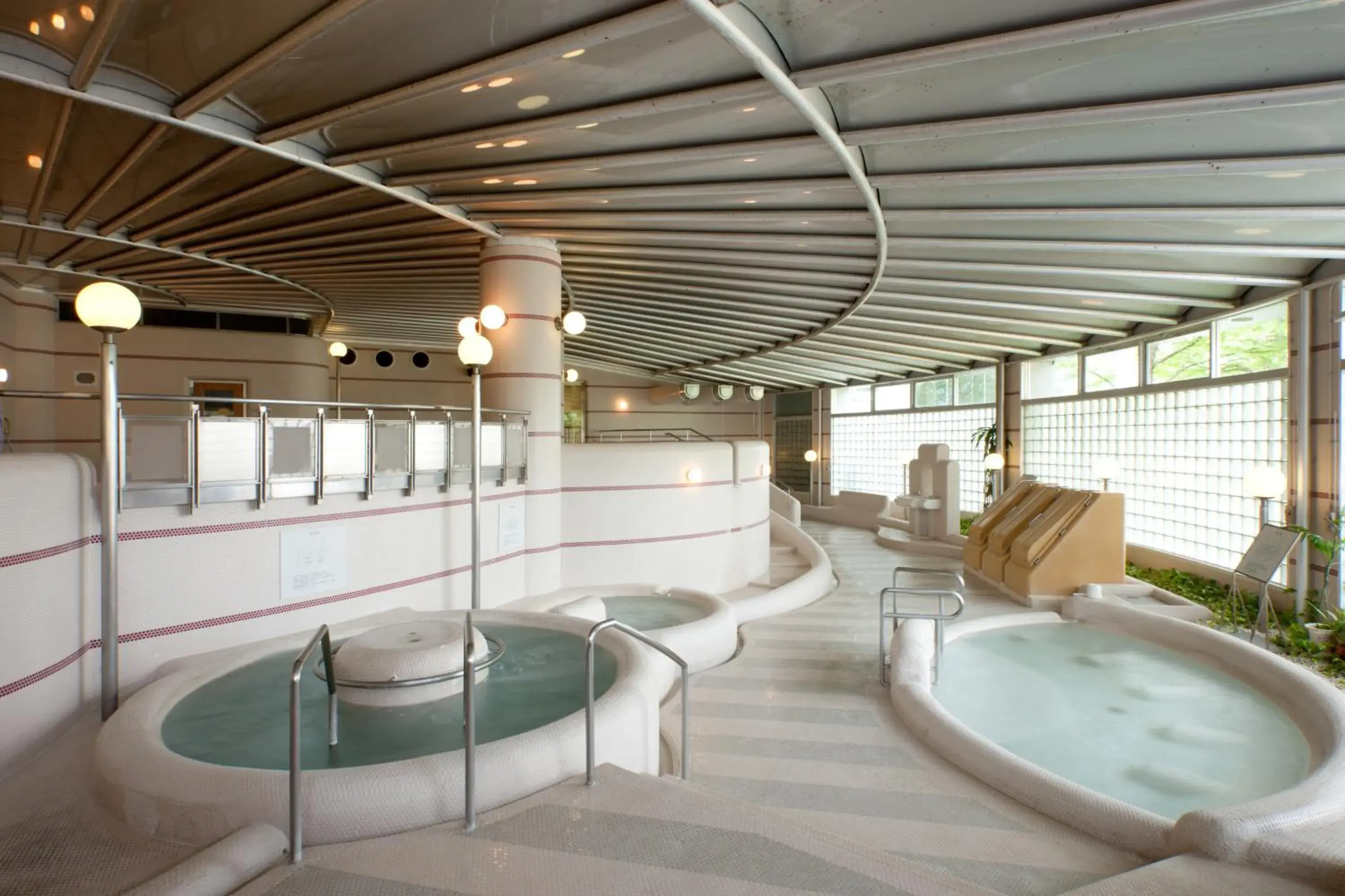 Hot Spring Bath, Swimming Pool in Hotel Morinokaze Tateyama