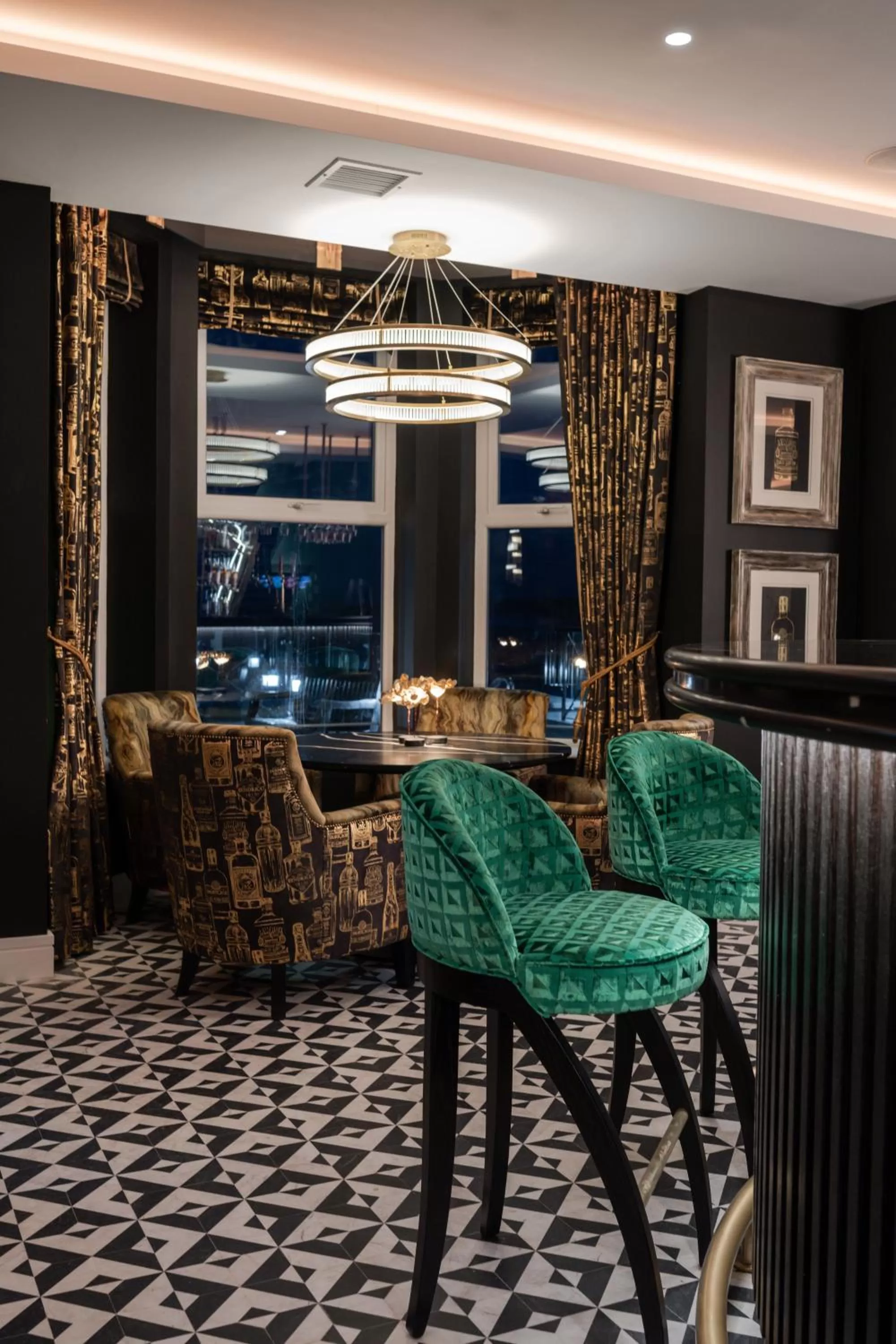 Lounge or bar in Elephant Rock Hotel