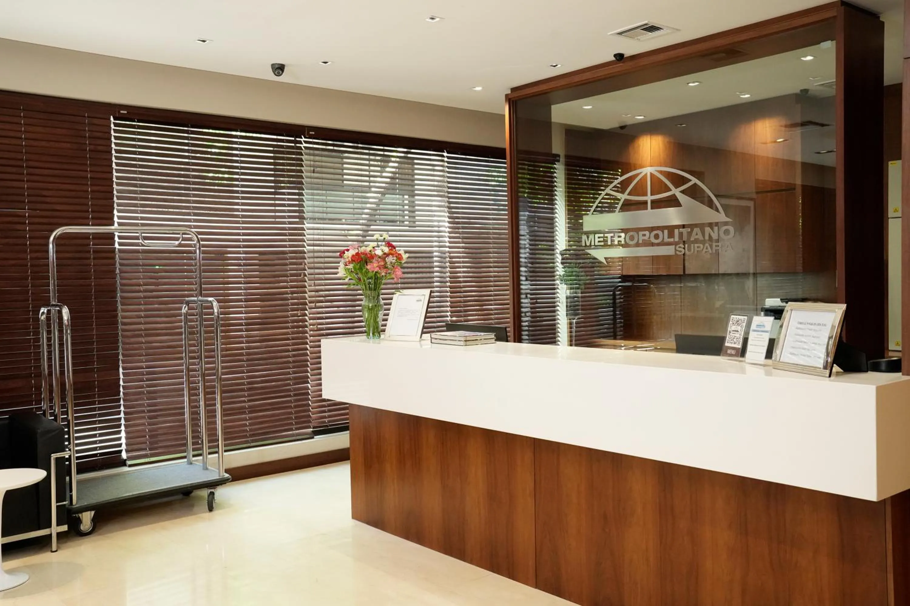 Lobby or reception in Hotel Metropolitano Supara