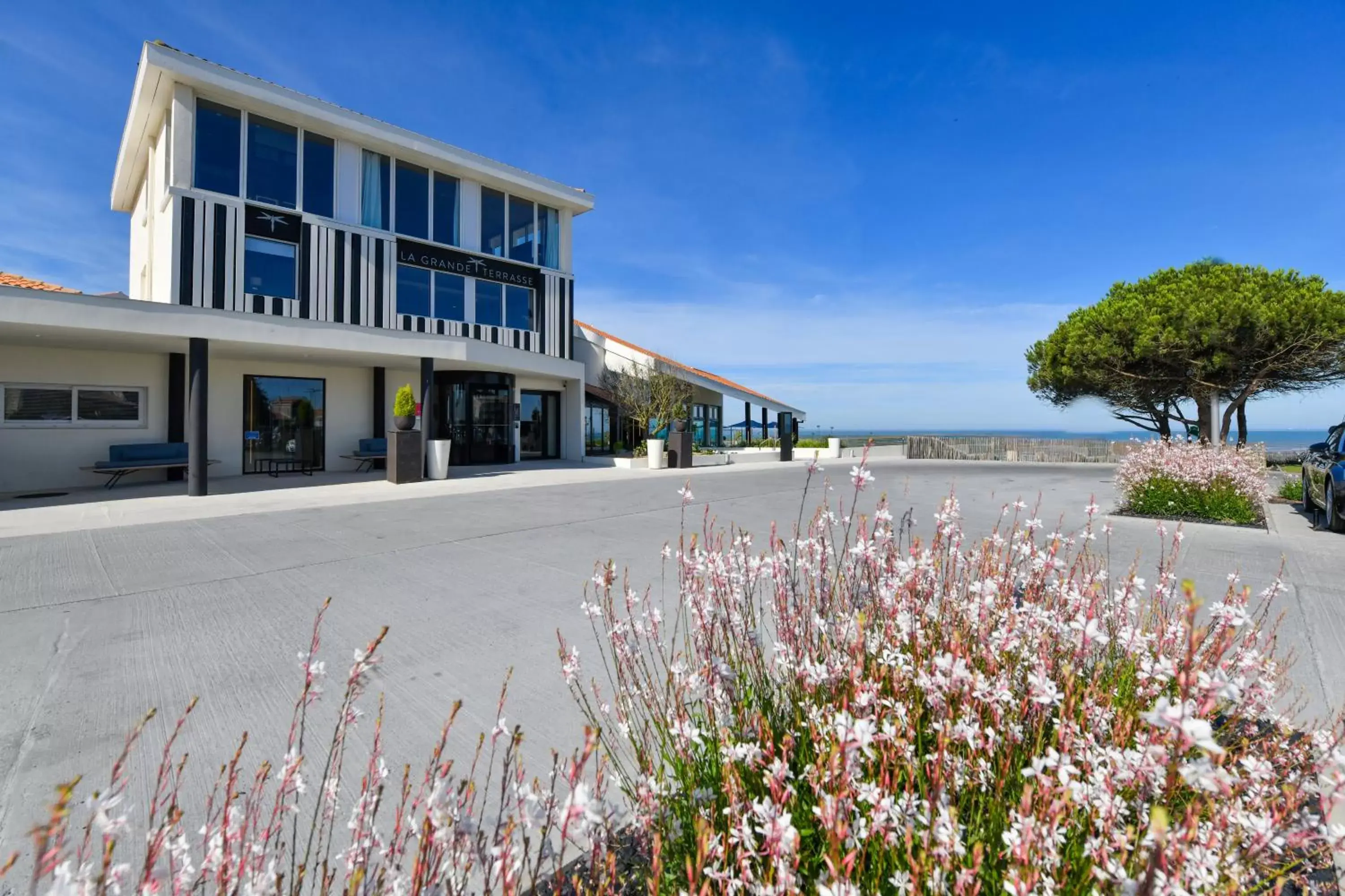 Facade/entrance in La Grande Terrasse Hotel&Spa La Rochelle MGallery Hotel Collection