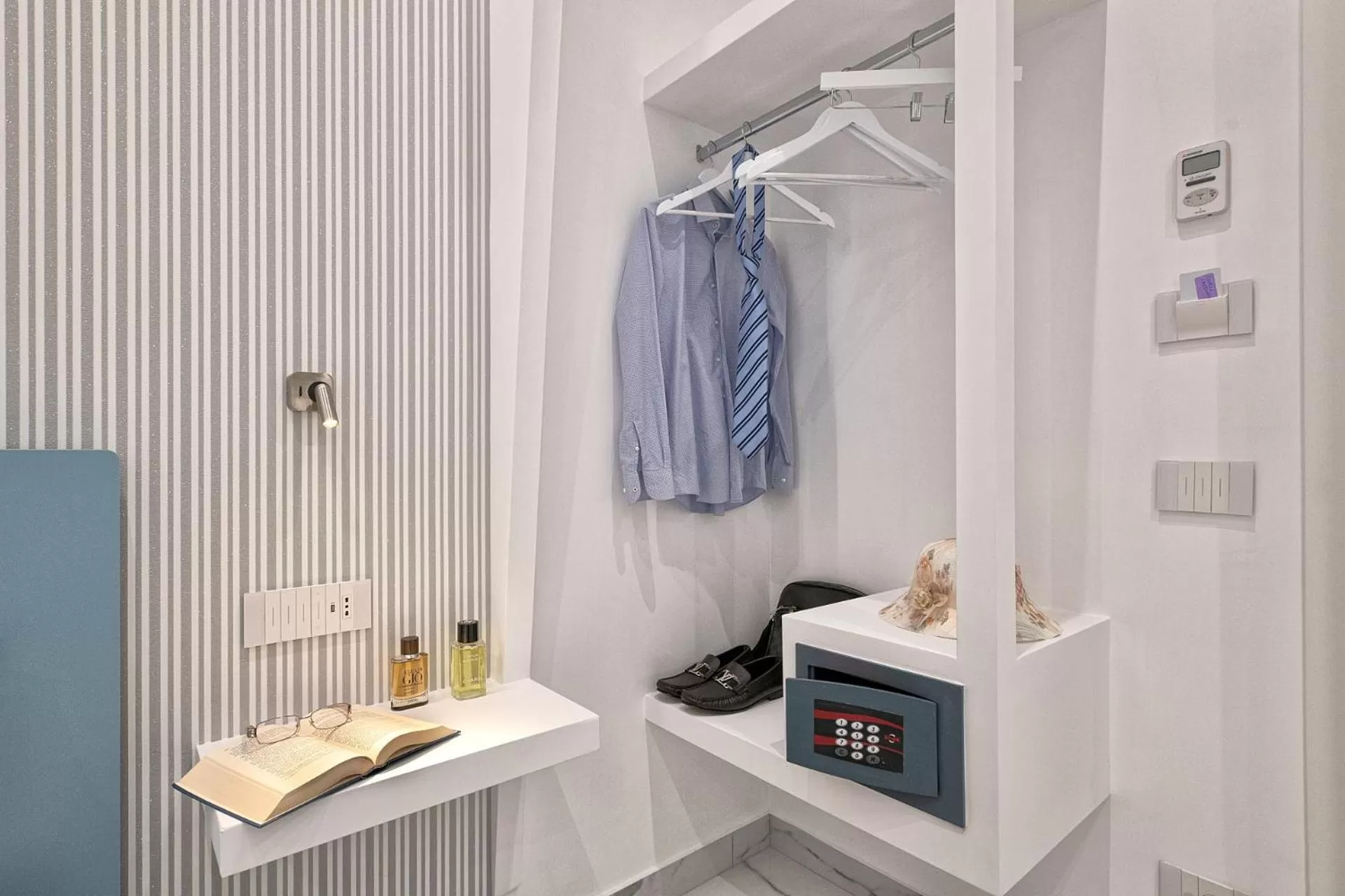 Bedroom, Bathroom in Maison Marienne - Deluxe B&B