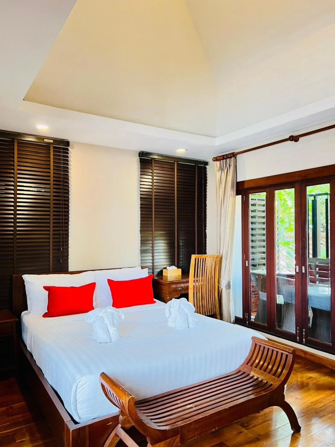 Bed in Yotaka Boutique Hotel Bangkok