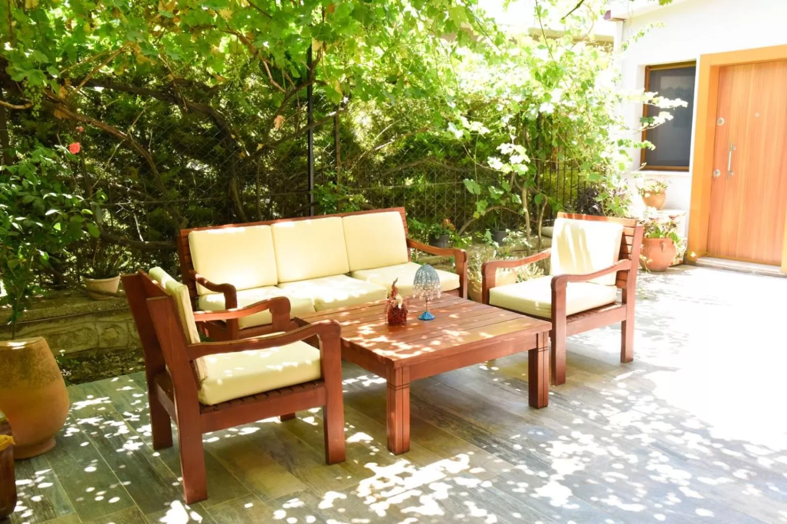 Seating area in Balim Sultany