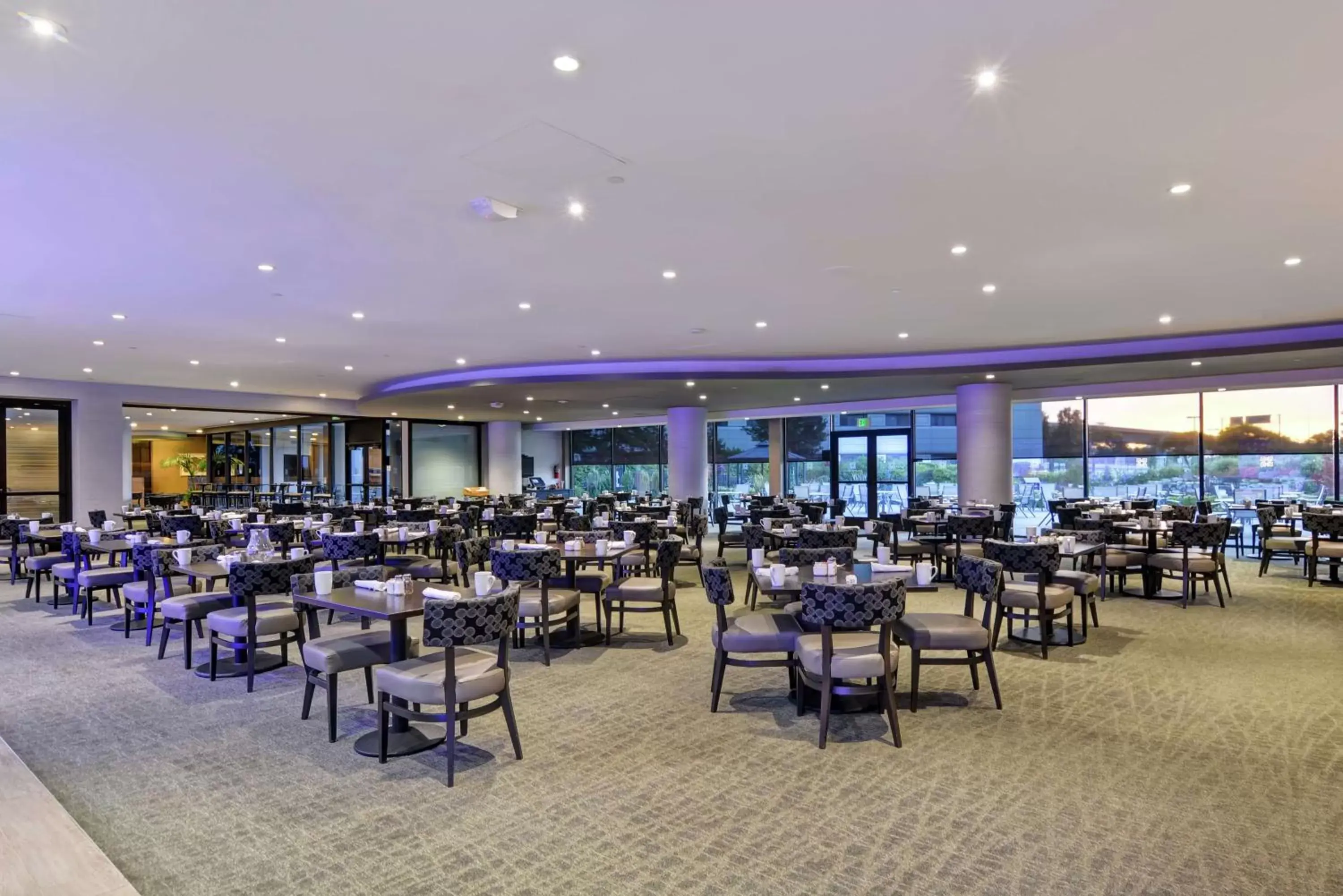 Restaurant/Places to Eat in DoubleTree by Hilton Pleasanton at The Club