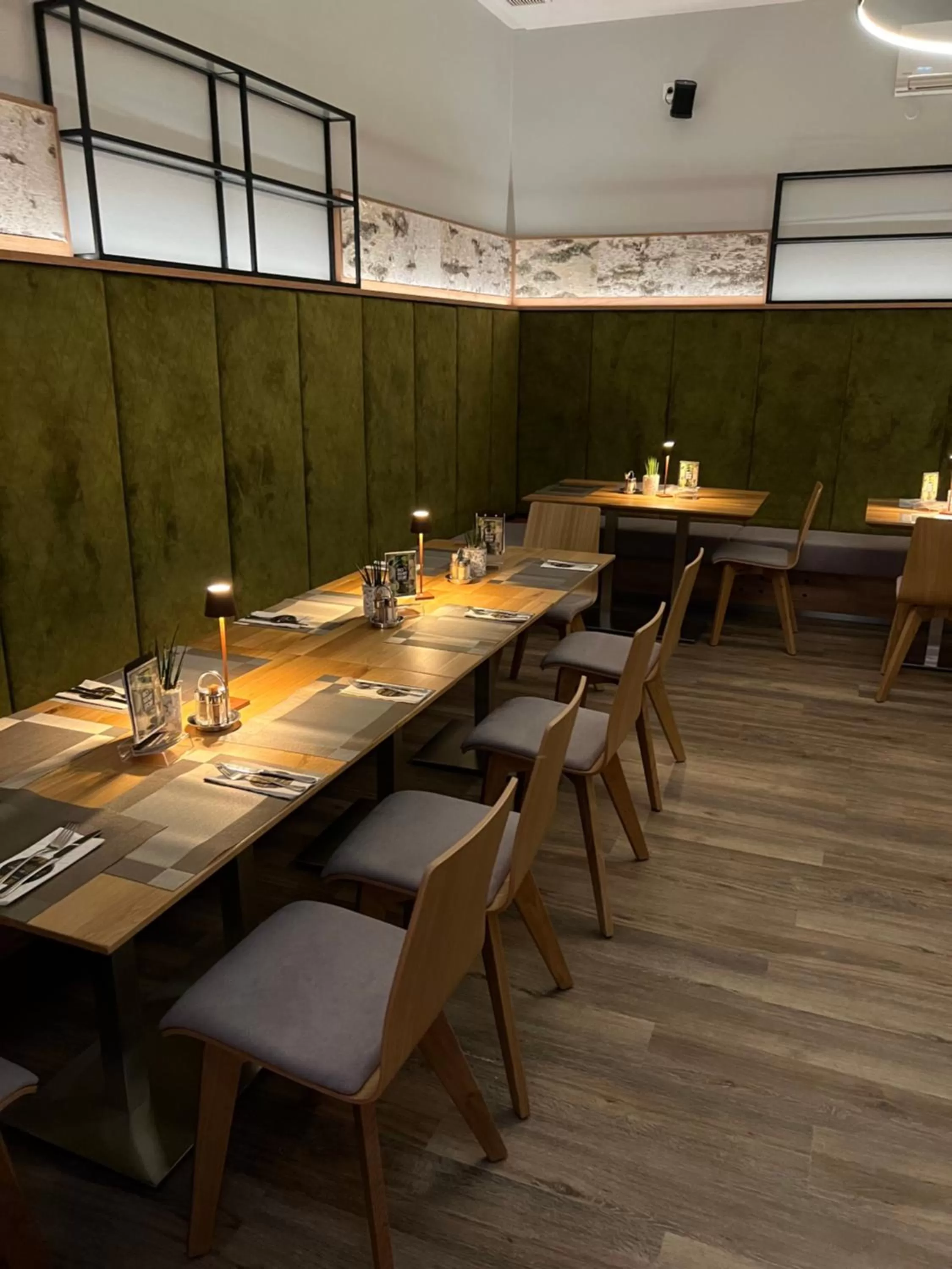 Restaurant/places to eat in Feldkirchnerhof