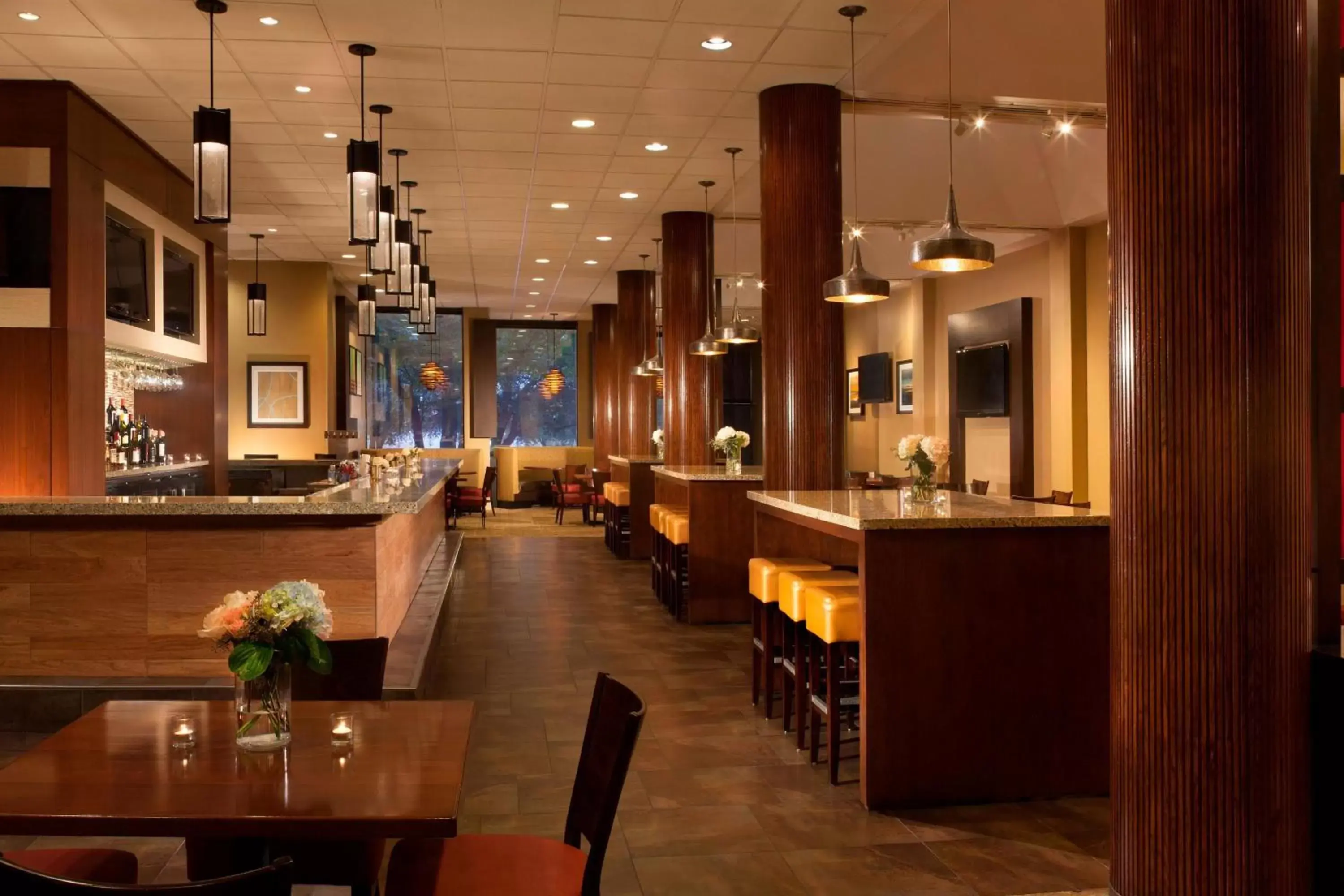 Restaurant/Places to Eat in Dallas/Fort Worth Airport Marriott