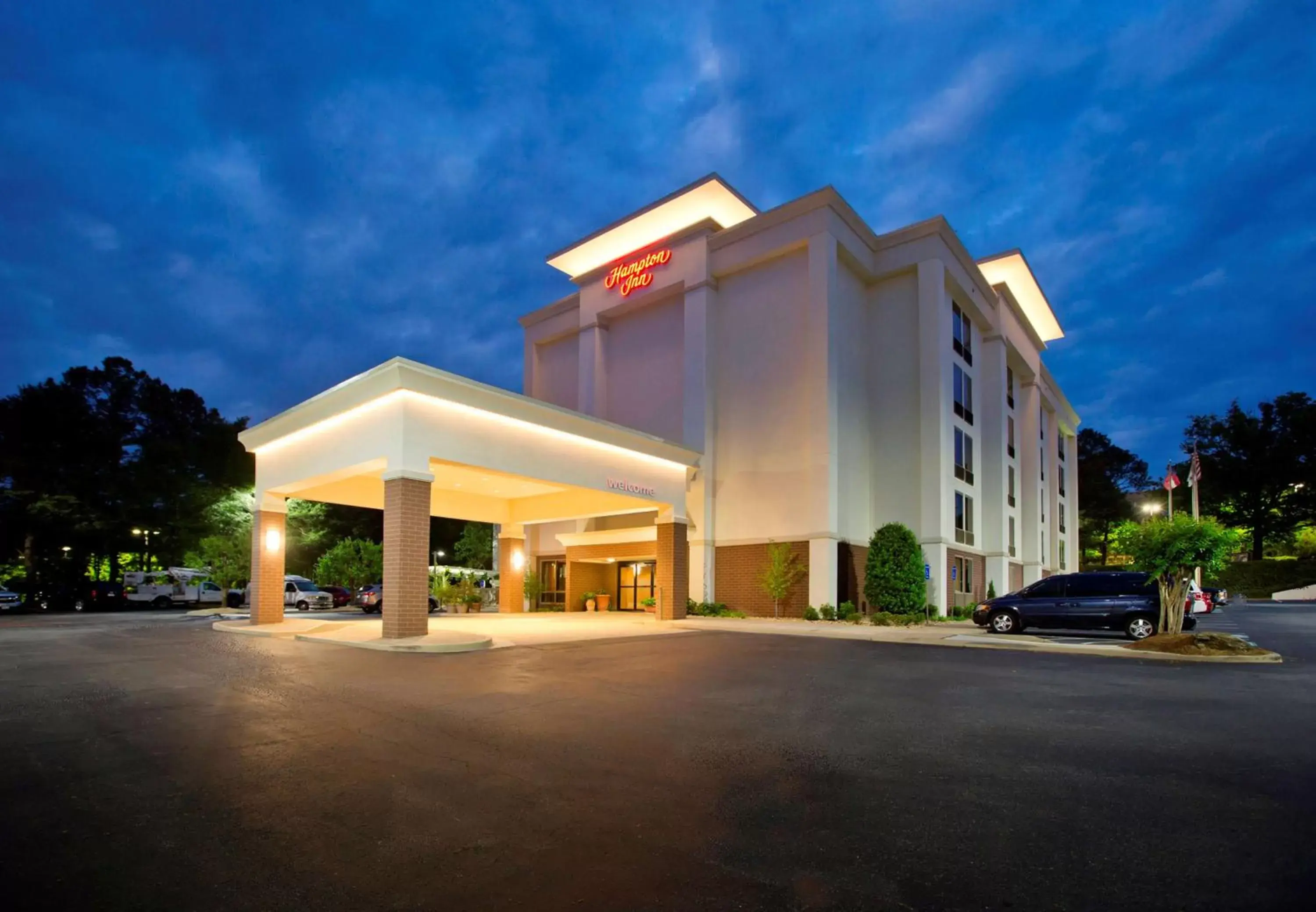 Property Building in Hampton Inn Atlanta-Northlake