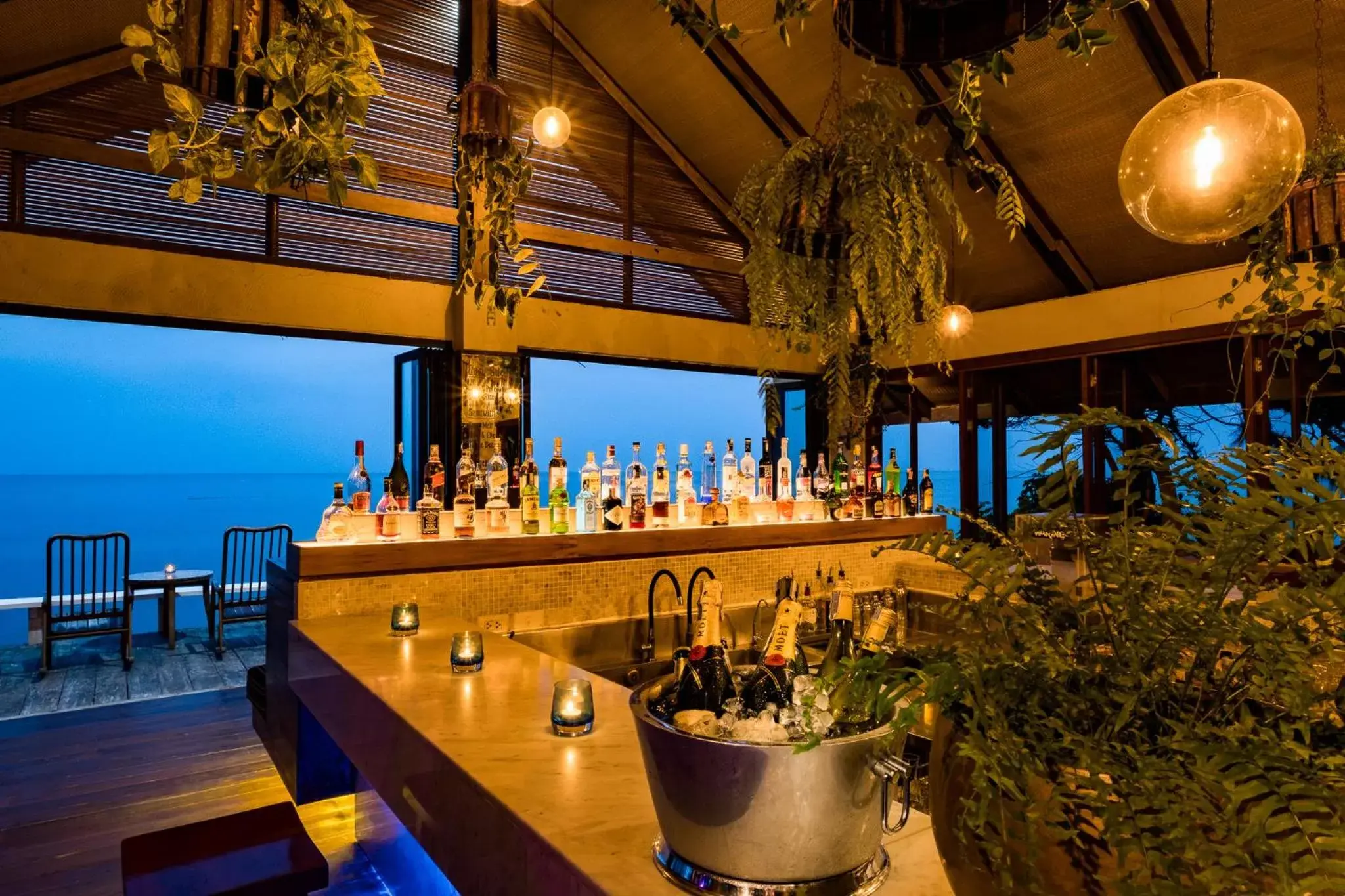 Lounge or bar in Let's Sea Hua Hin Al Fresco Resort