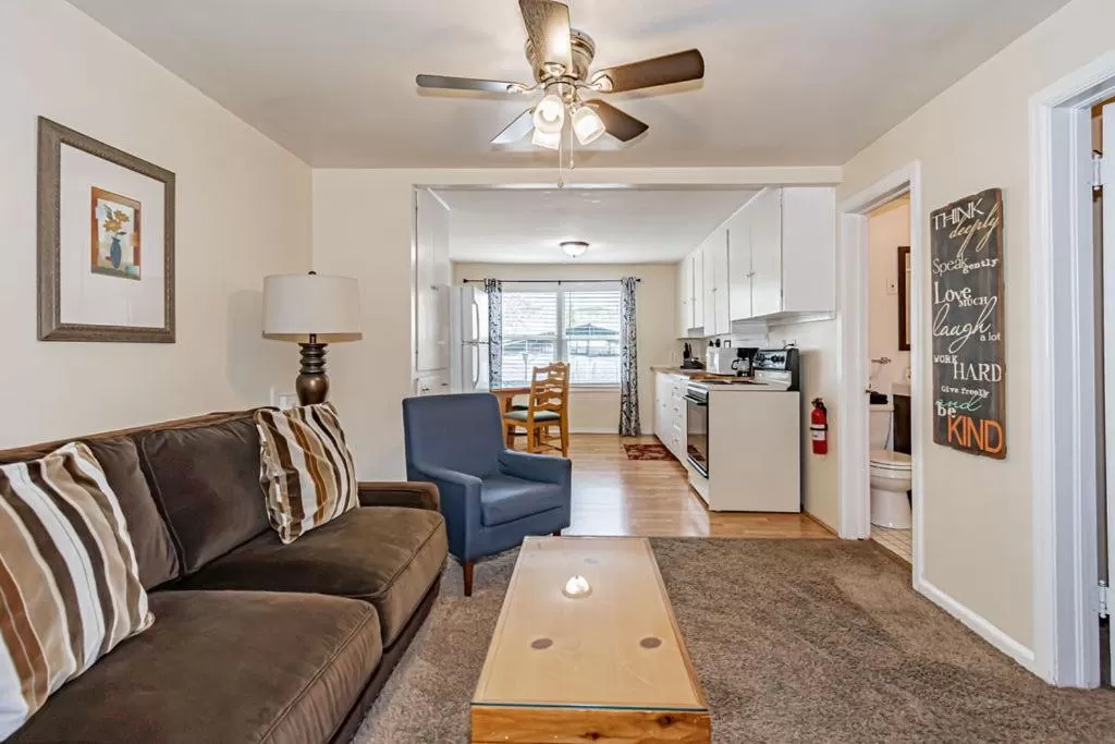Living room, Seating Area in Suites of Lava Hot Springs