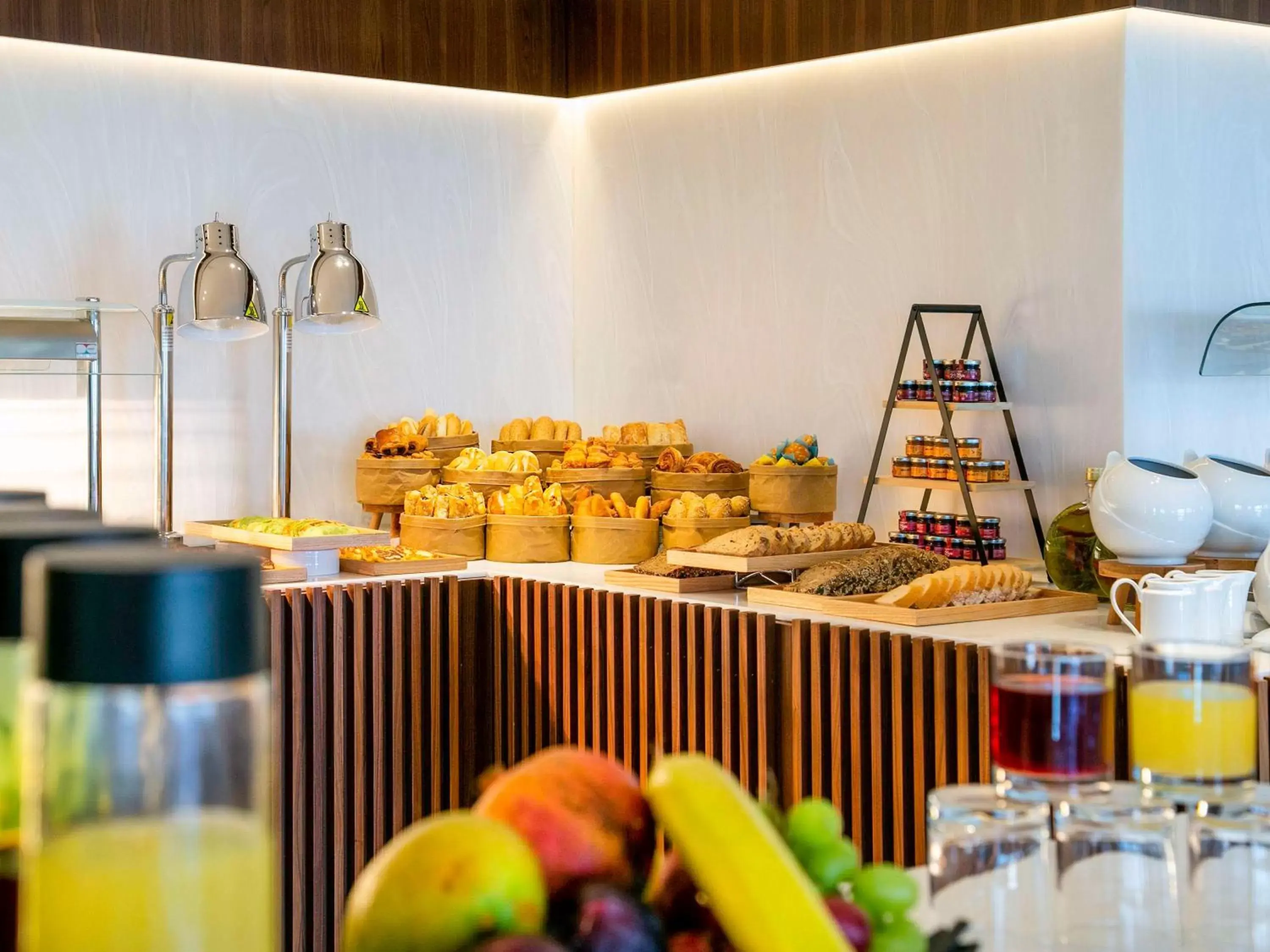 Breakfast, Food in Mercure Larnaca Beach Resort