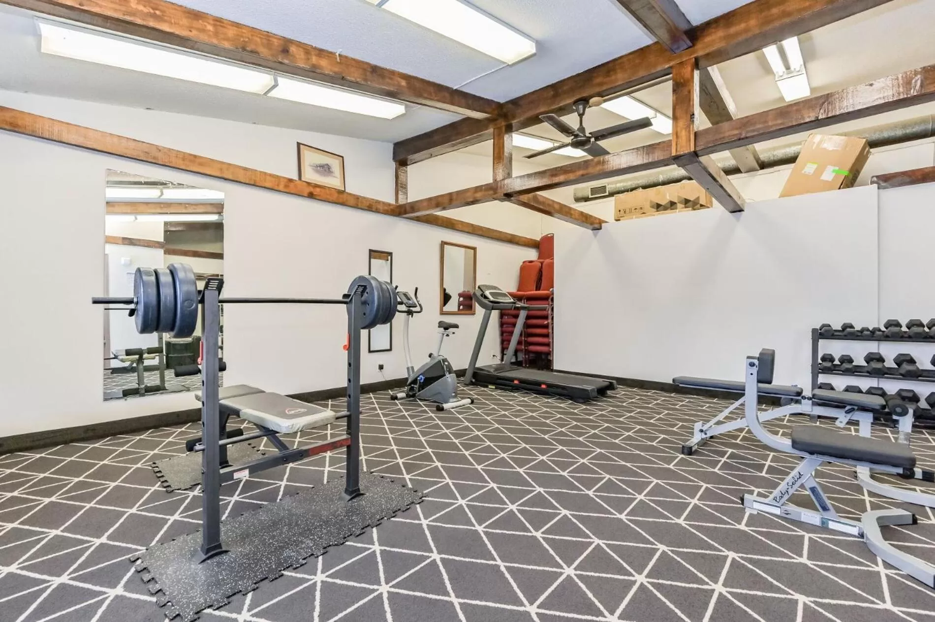 Fitness centre/facilities in King Hotel