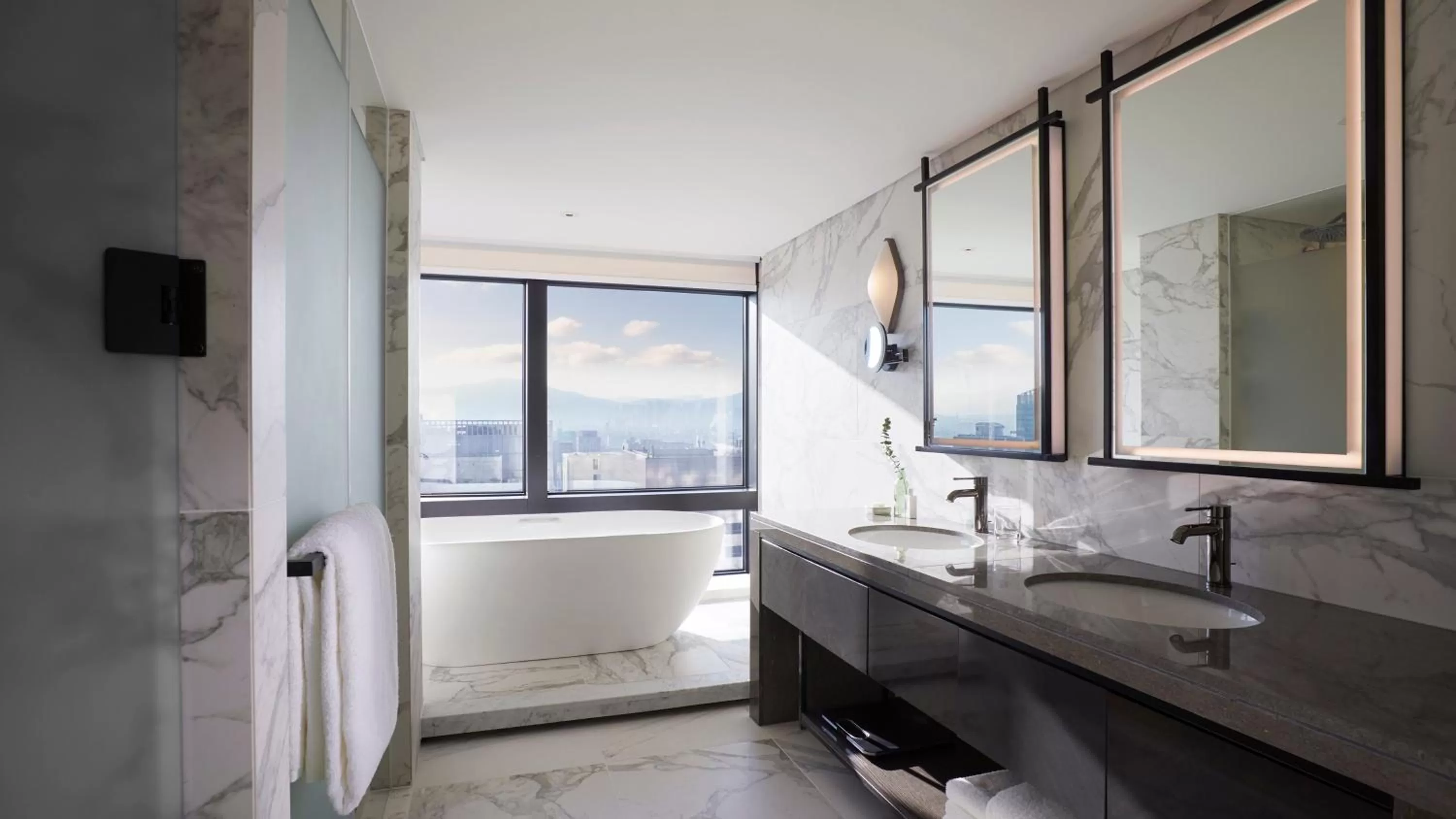 Photo of the whole room in Grand InterContinental Seoul Parnas by IHG