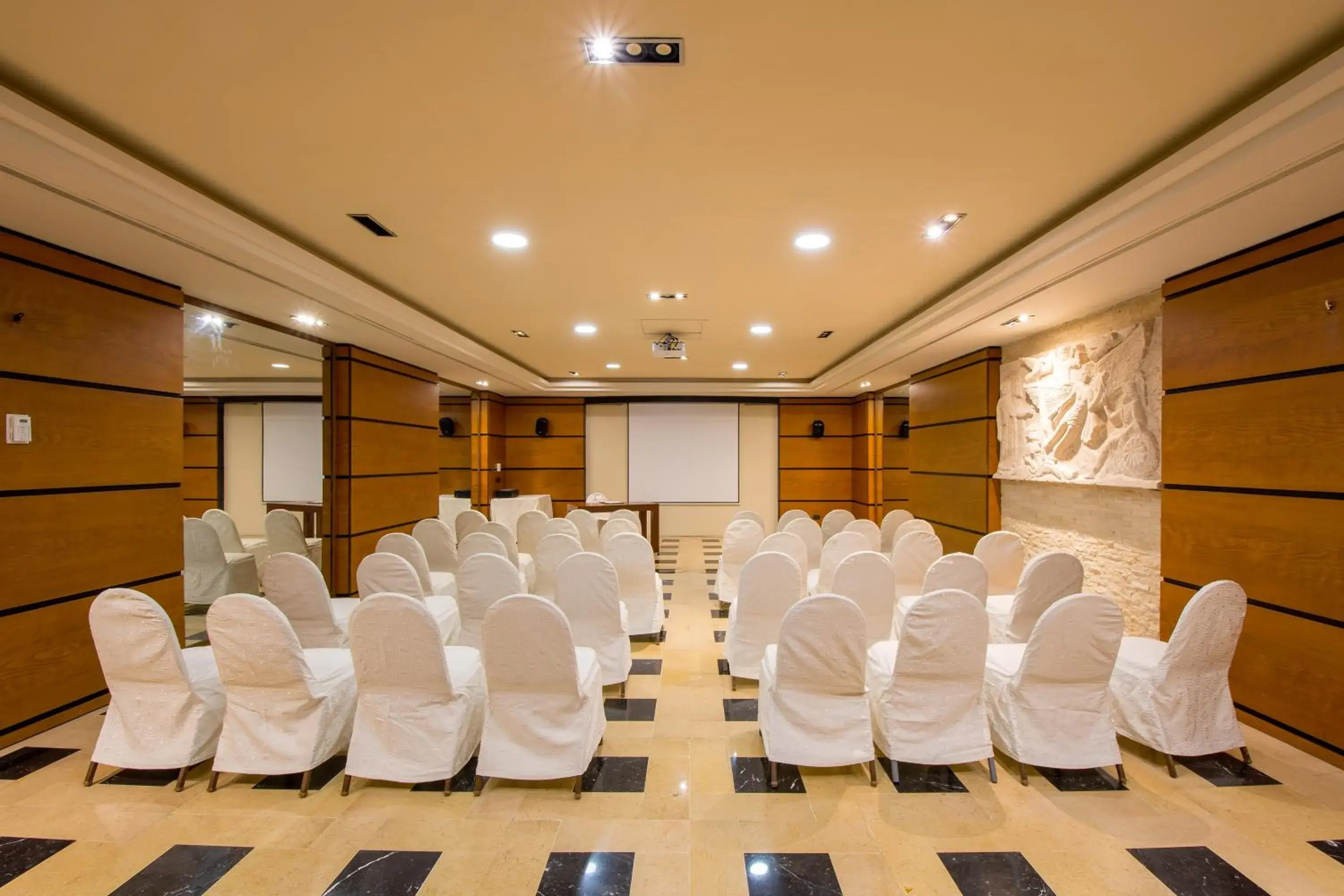 Meeting/conference room in Riviera Hotel and Beach Lounge, Beirut