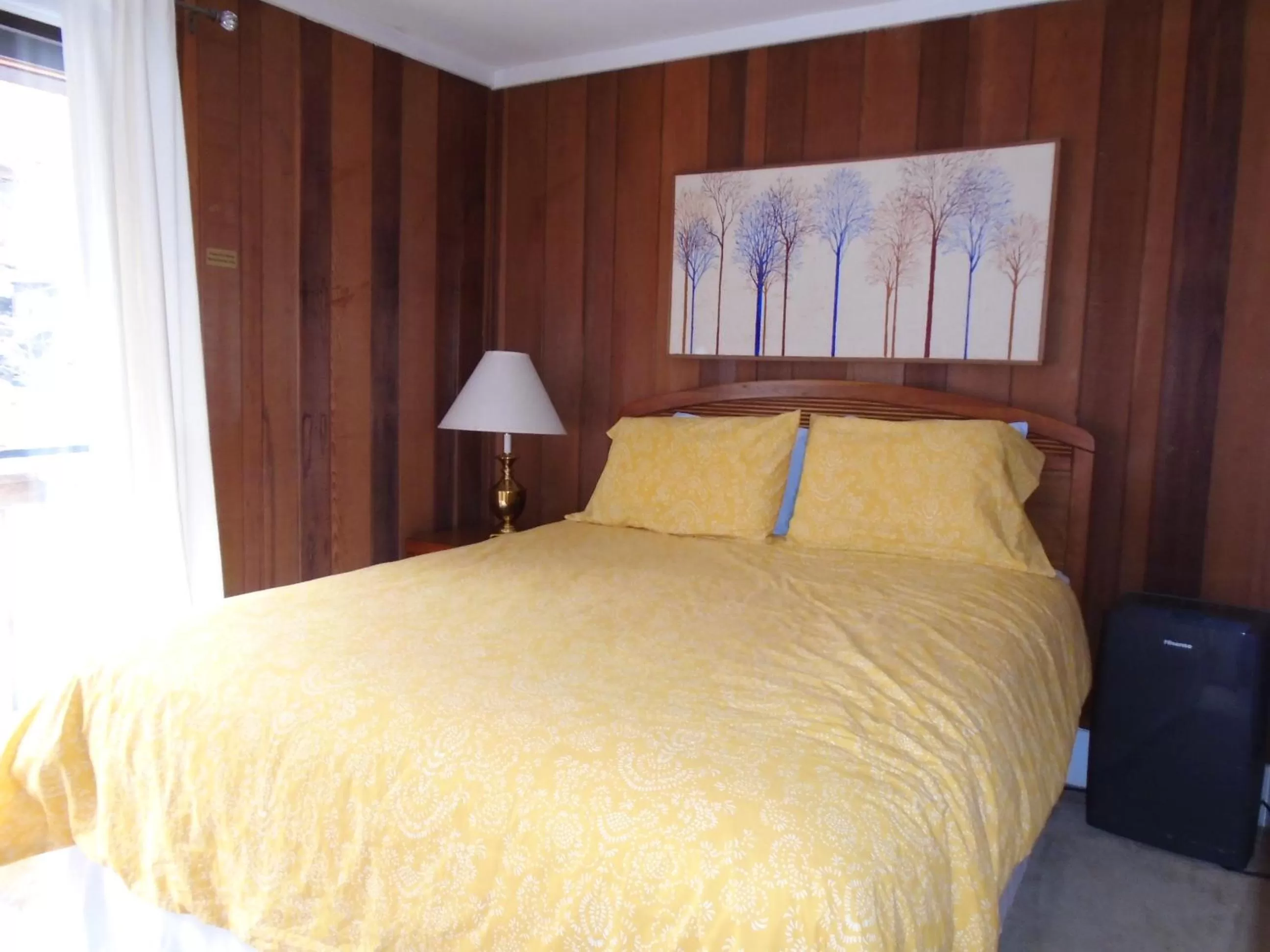 Bed in Cedar Village Condominiums