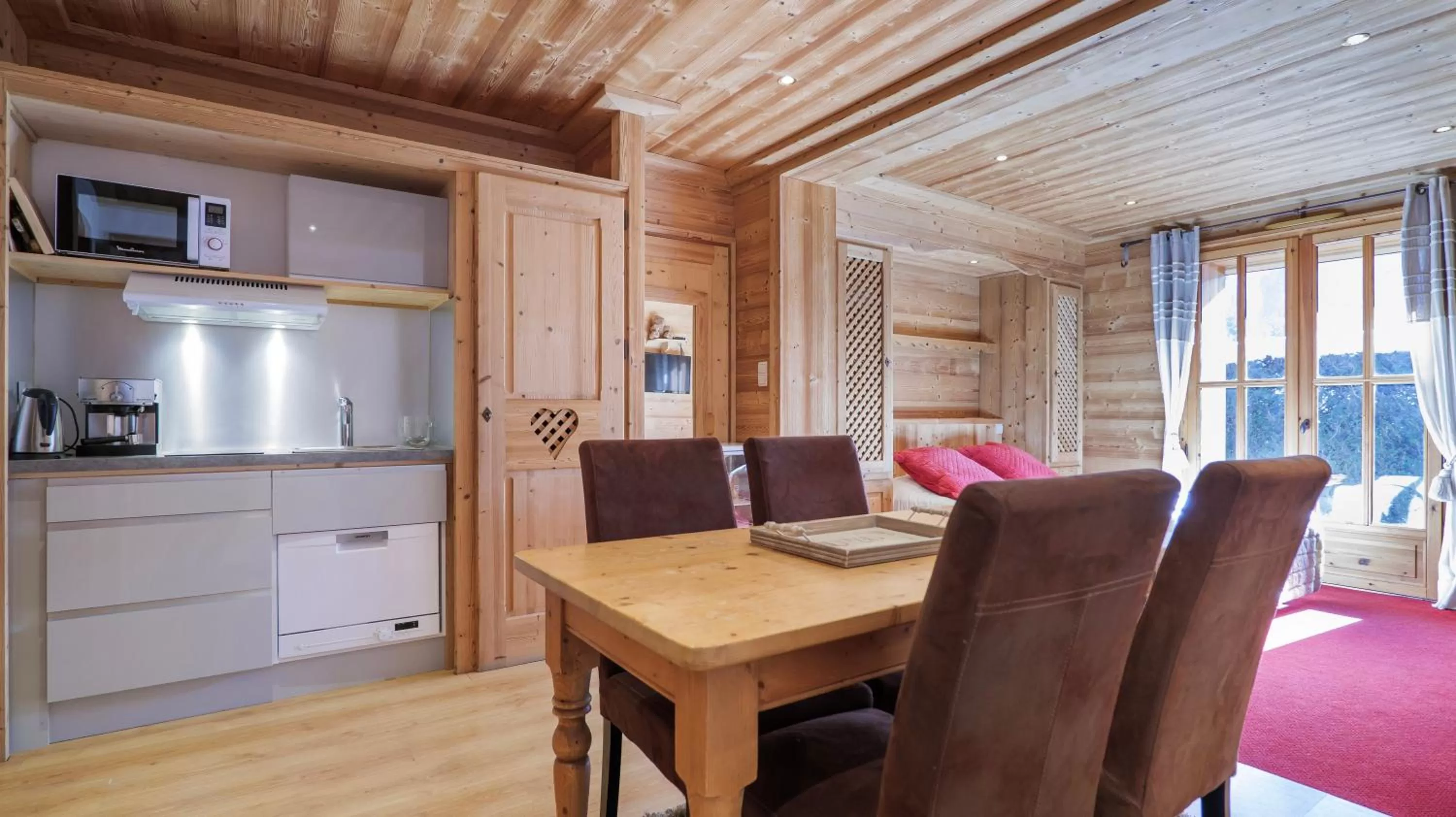 Coffee/tea facilities in Hôtel Le Labrador