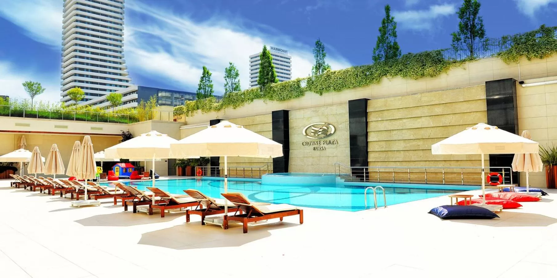 Swimming pool in Crowne Plaza Bursa Convention Center & Thermal Spa by IHG