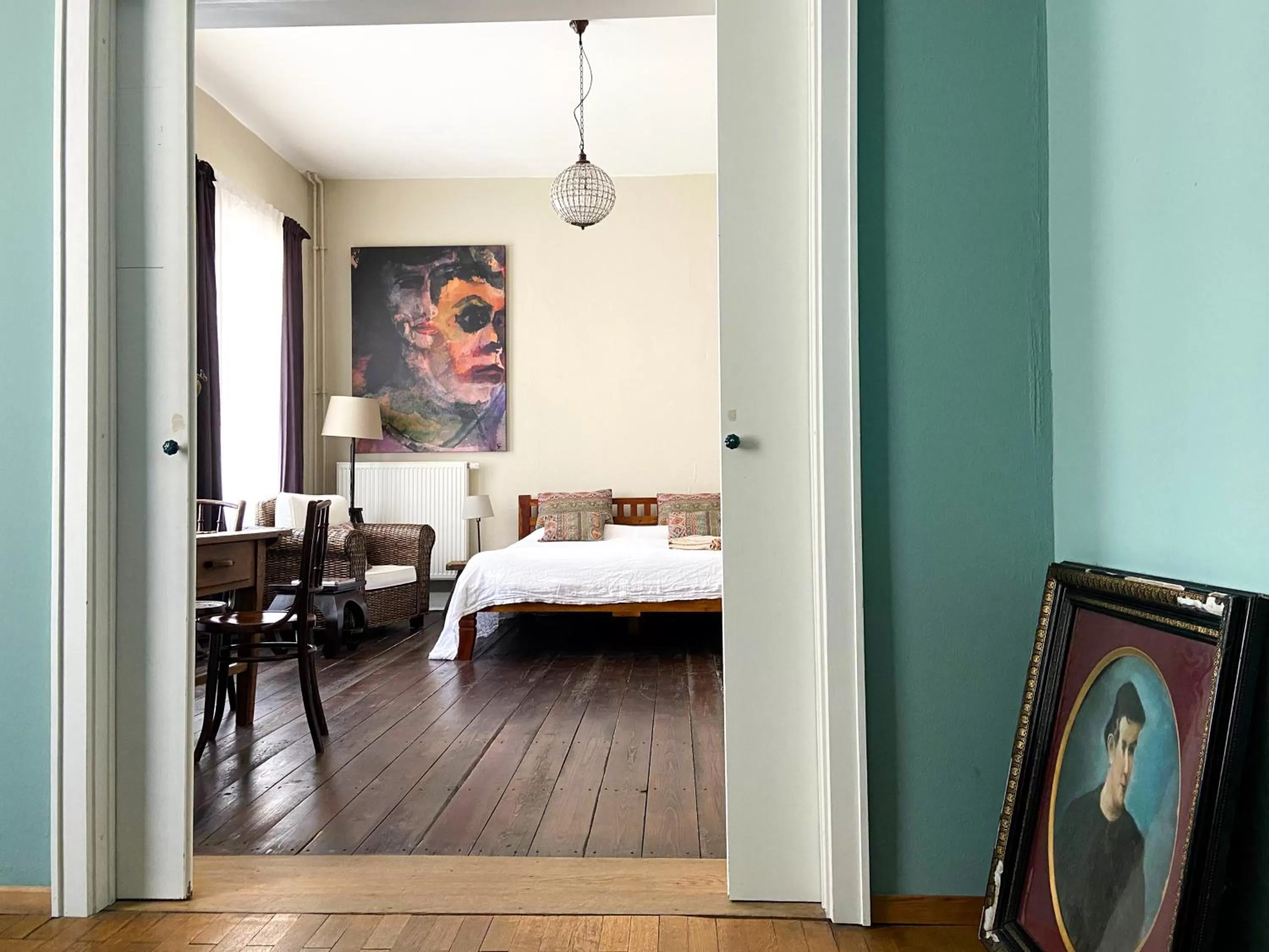 Photo of the whole room, Bed in Liegen;schaft Guesthouse