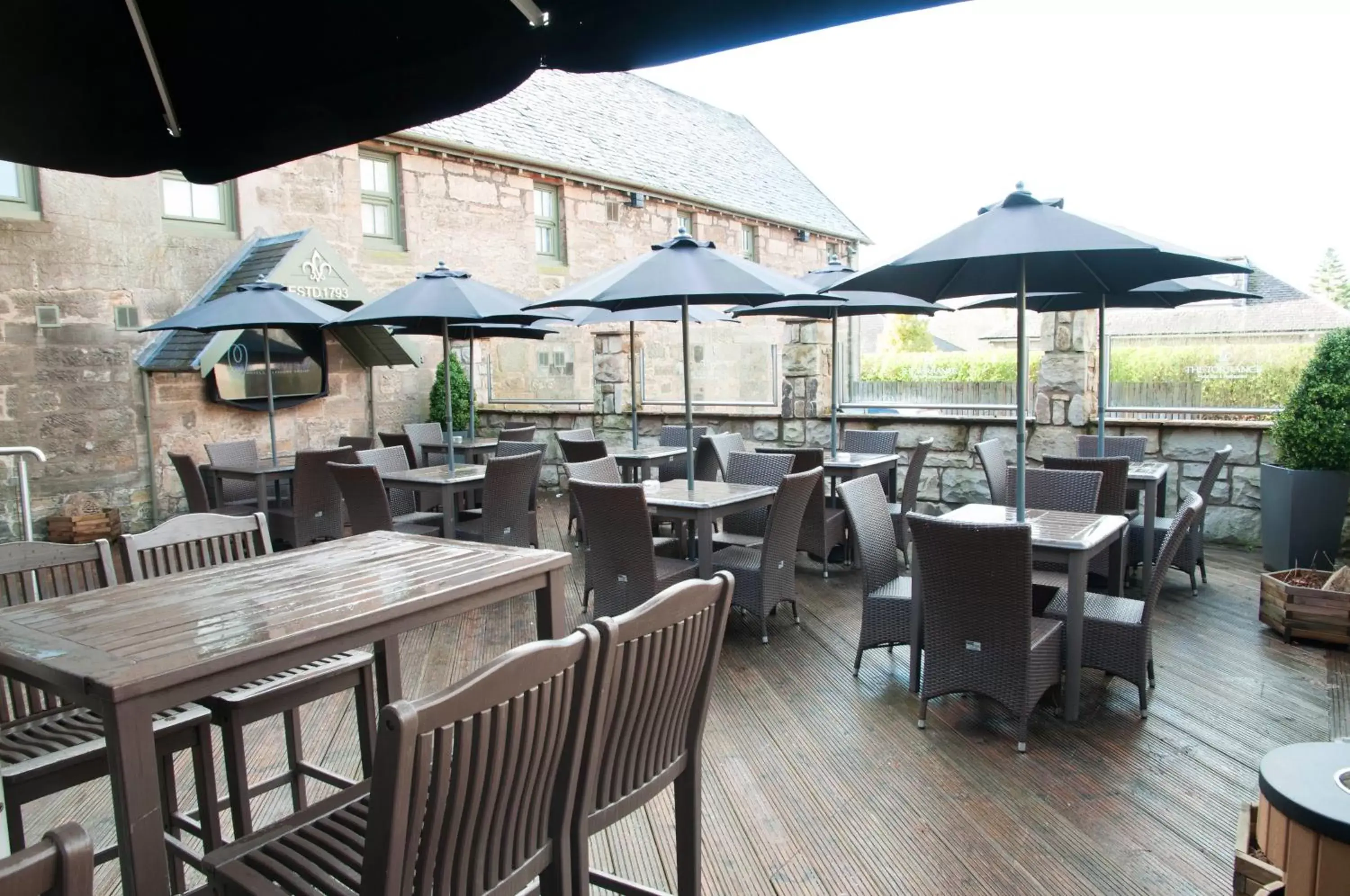 Patio, Restaurant/Places to Eat in The Torrance Hotel