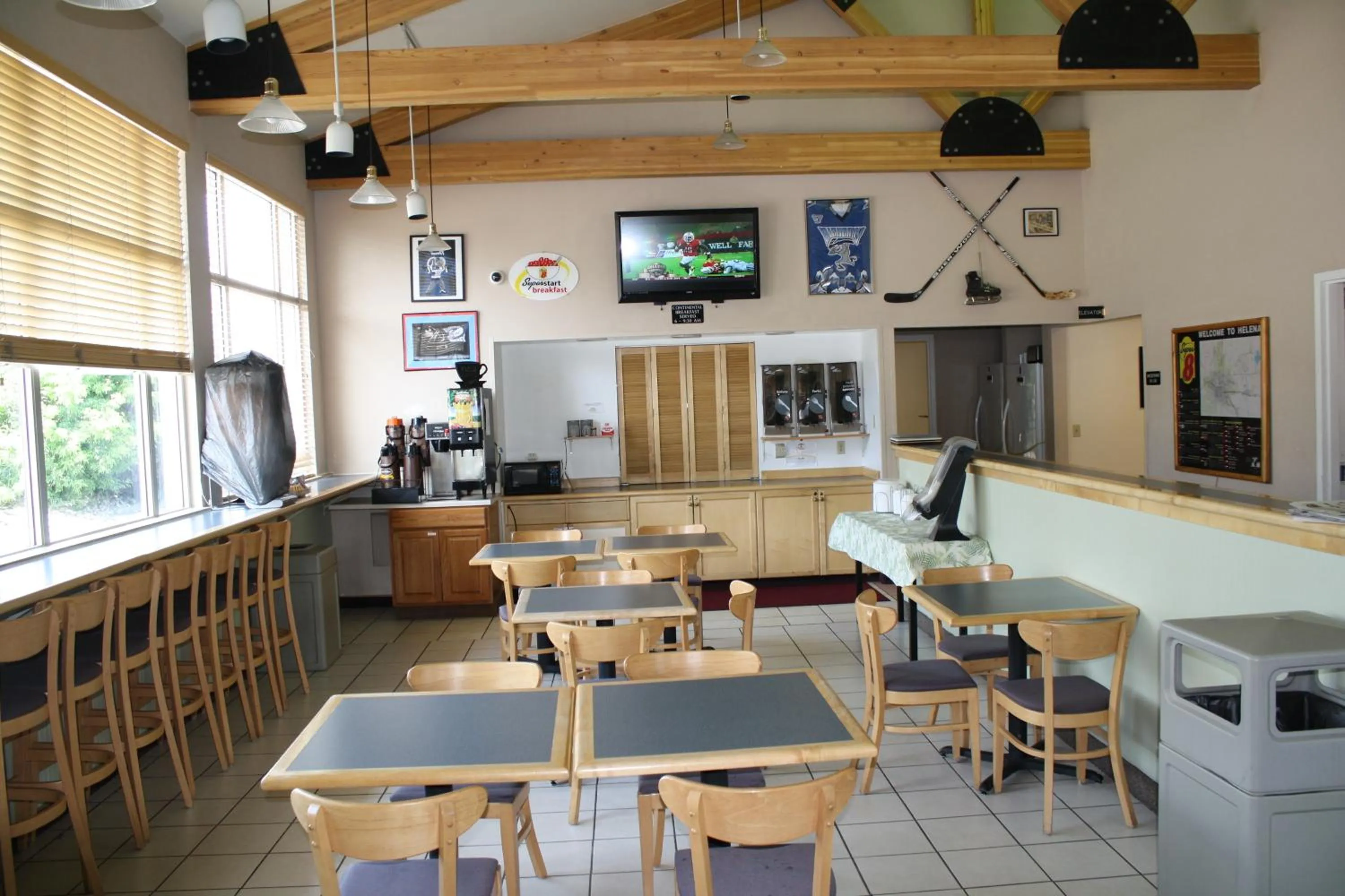 Breakfast in Super 8 by Wyndham Helena