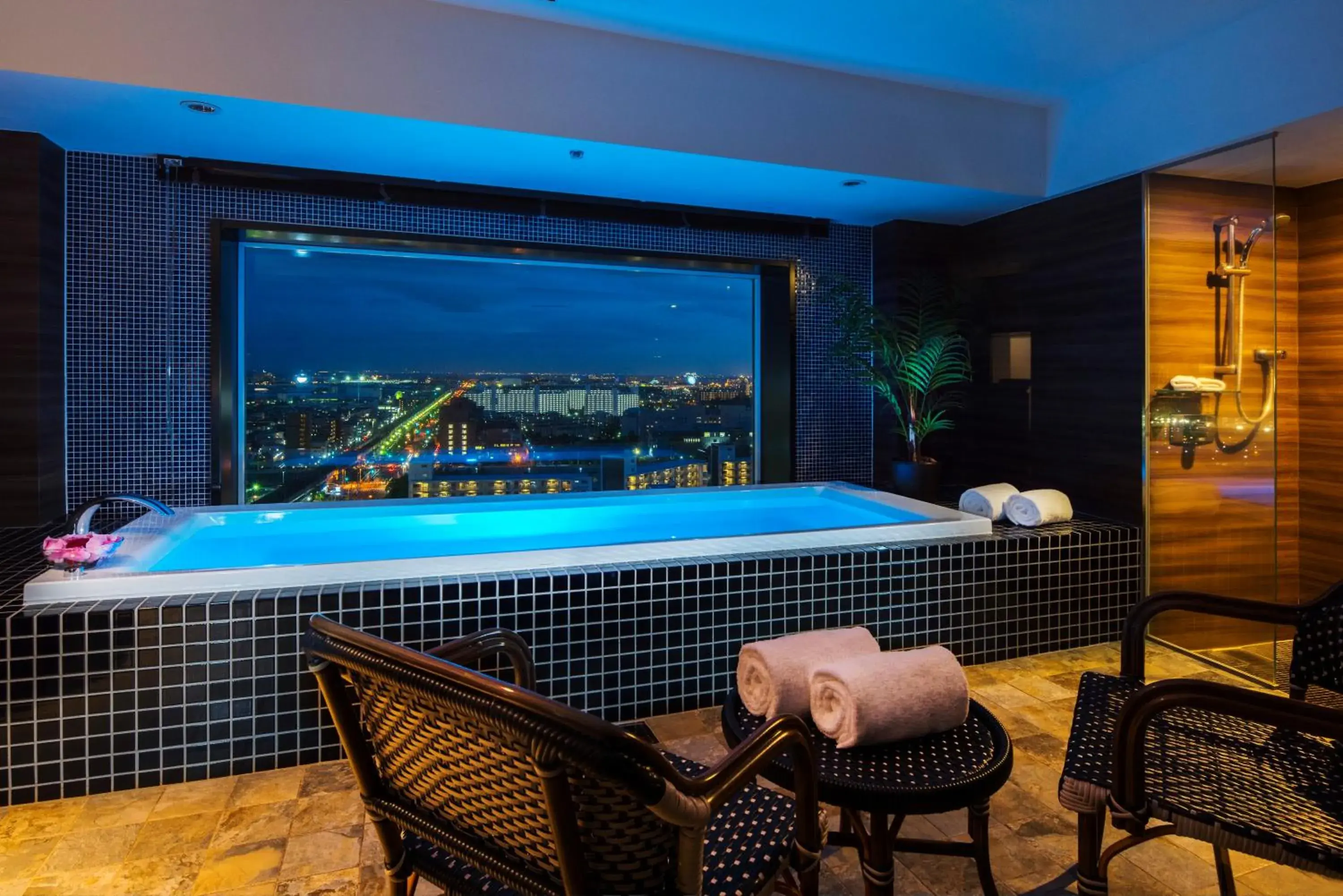 Bath, Swimming Pool in Urayasu Brighton Hotel Tokyo Bay