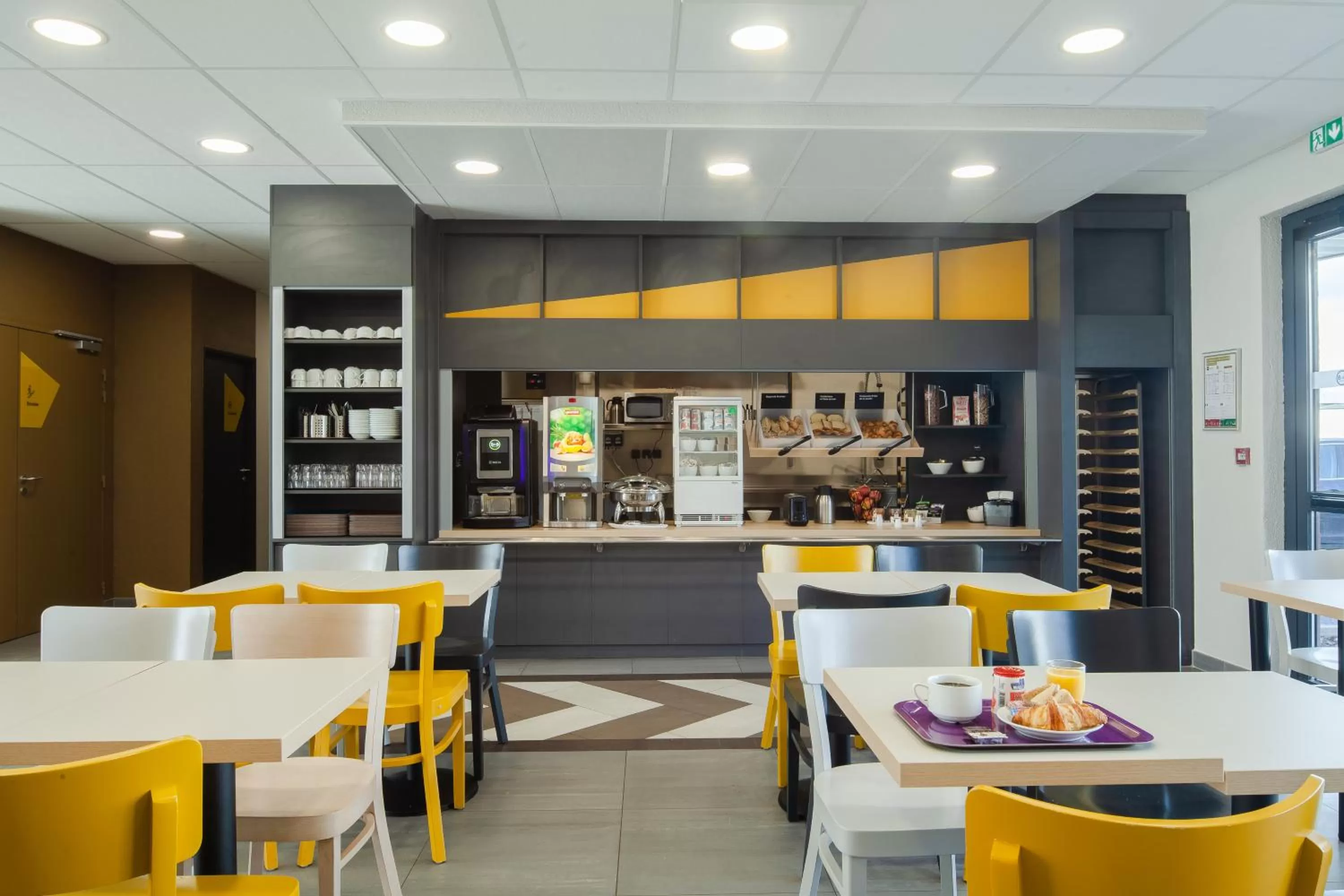 Buffet breakfast in B&B HOTEL Meaux