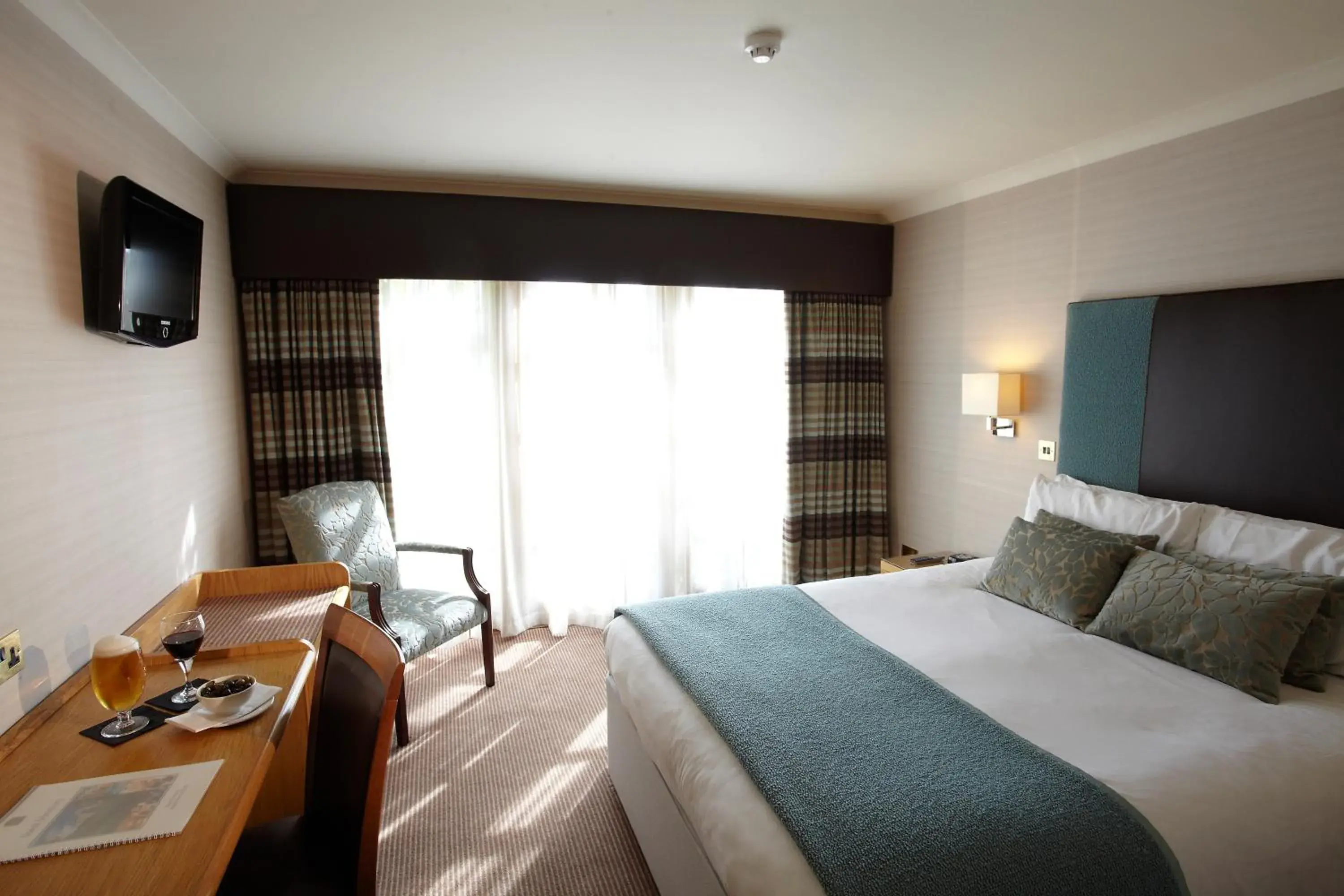 Bed in Best Western Plus Dunfermline Crossford Keavil House Hotel