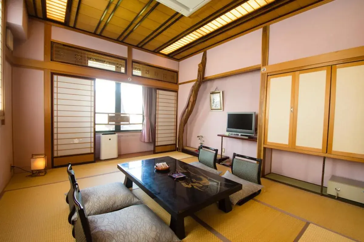 Living room, Seating Area in Ryokan Yatsusankan