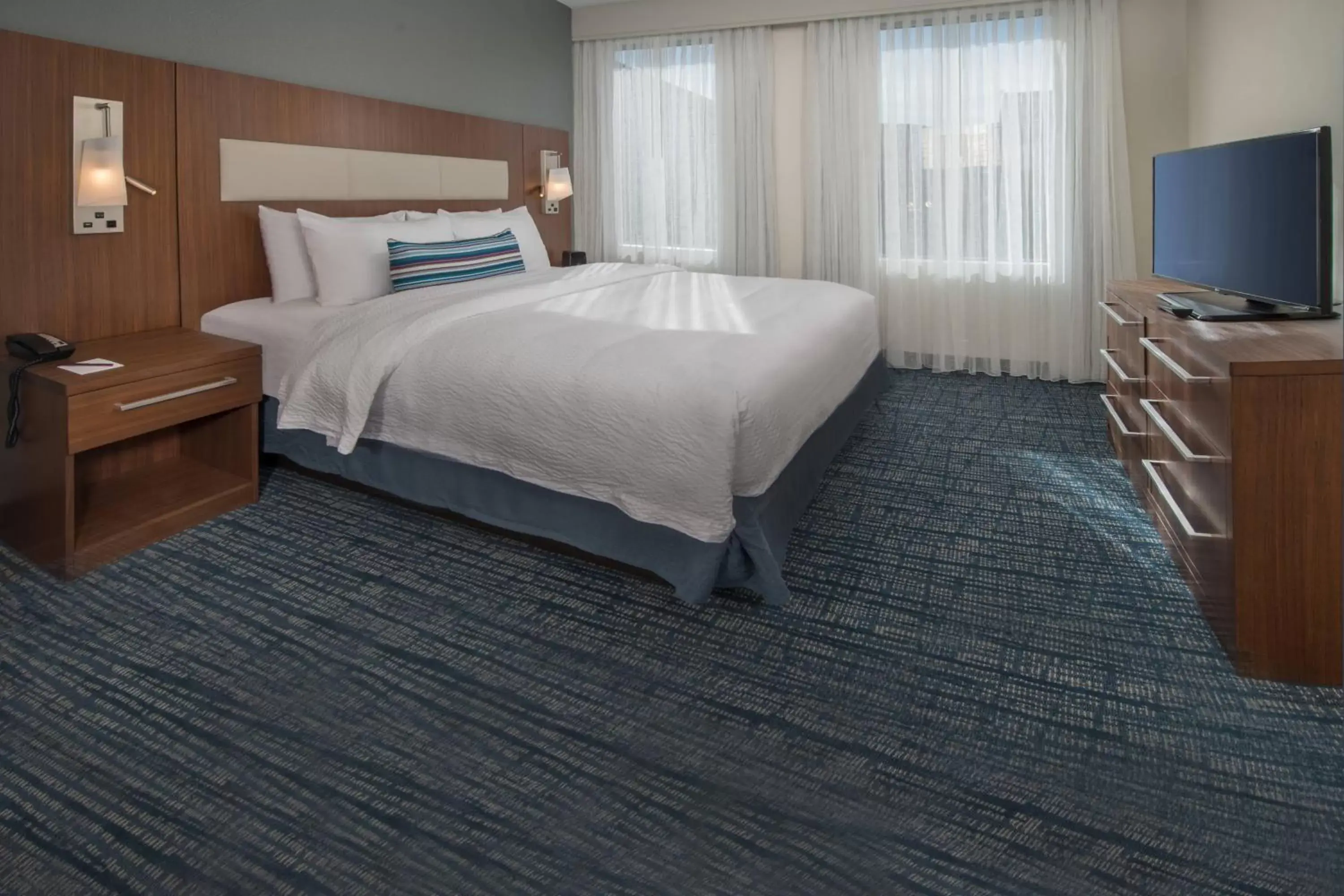 Bedroom in Residence Inn by Marriott Baltimore at The Johns Hopkins Medical Campus