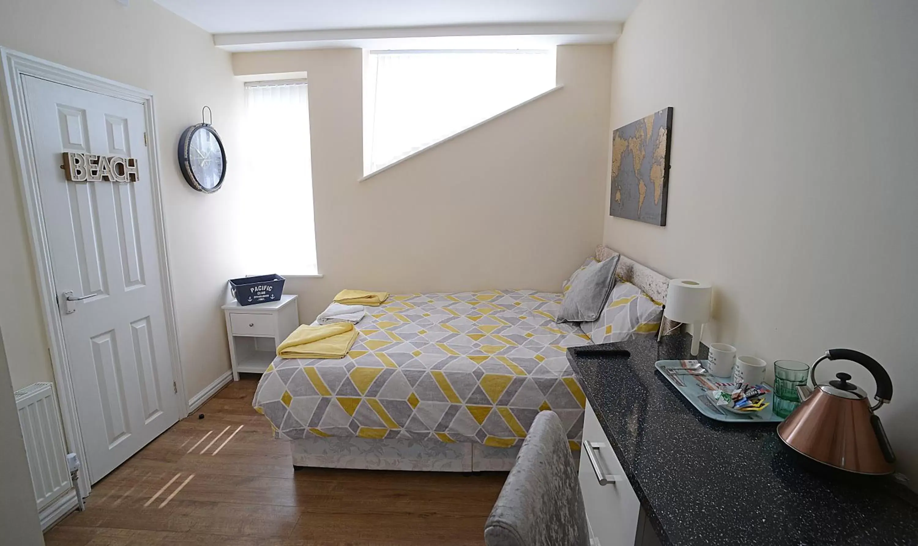 Bed in The Winter Garden Suites Bed in The Winter Garden Suites