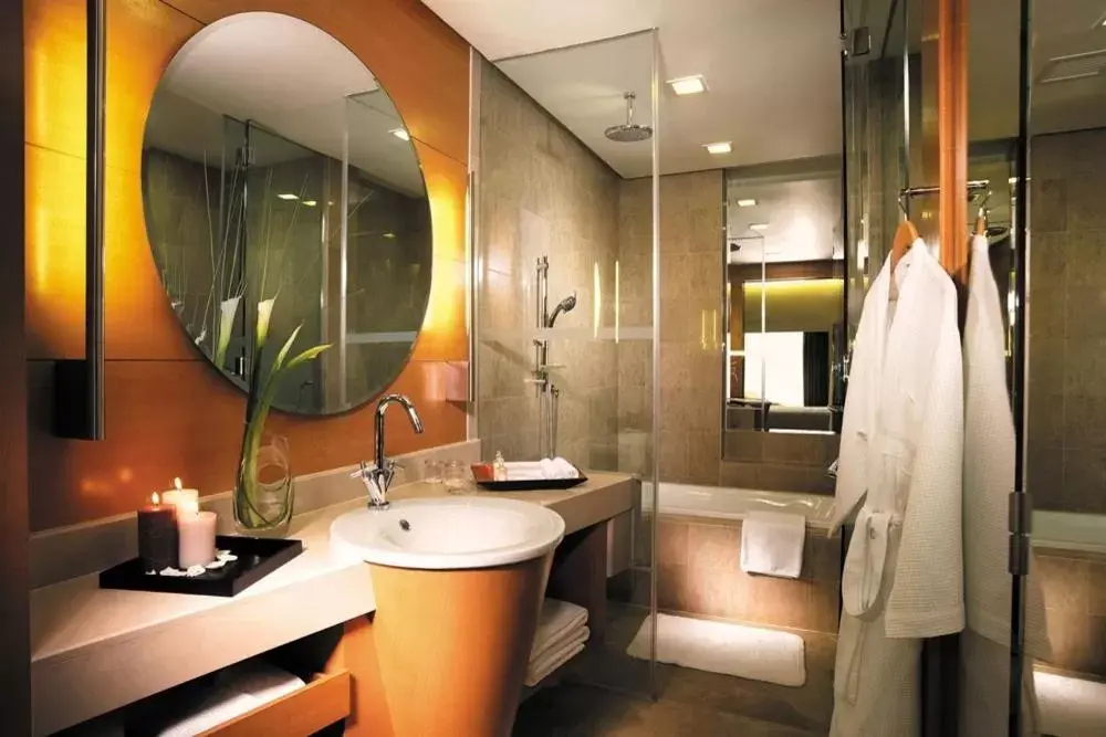 Bathroom in The Gardens – A St Giles Signature Hotel & Residences, Kuala Lumpur