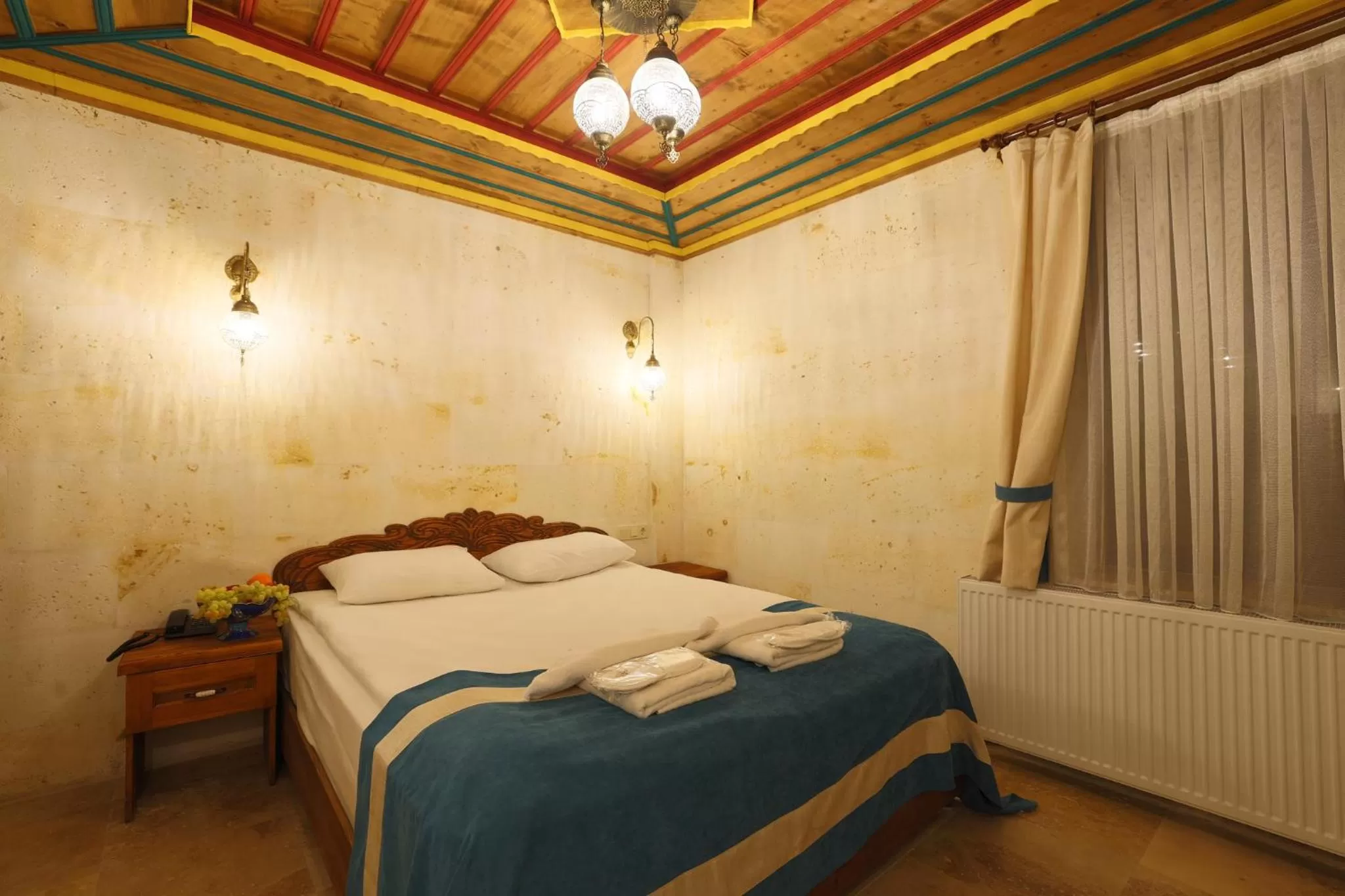 Massage, Bed in Balloon View Hotel